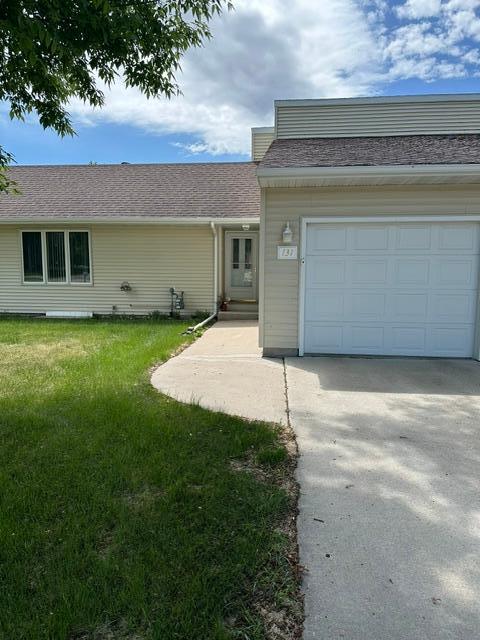 131 Belleville Court — photo