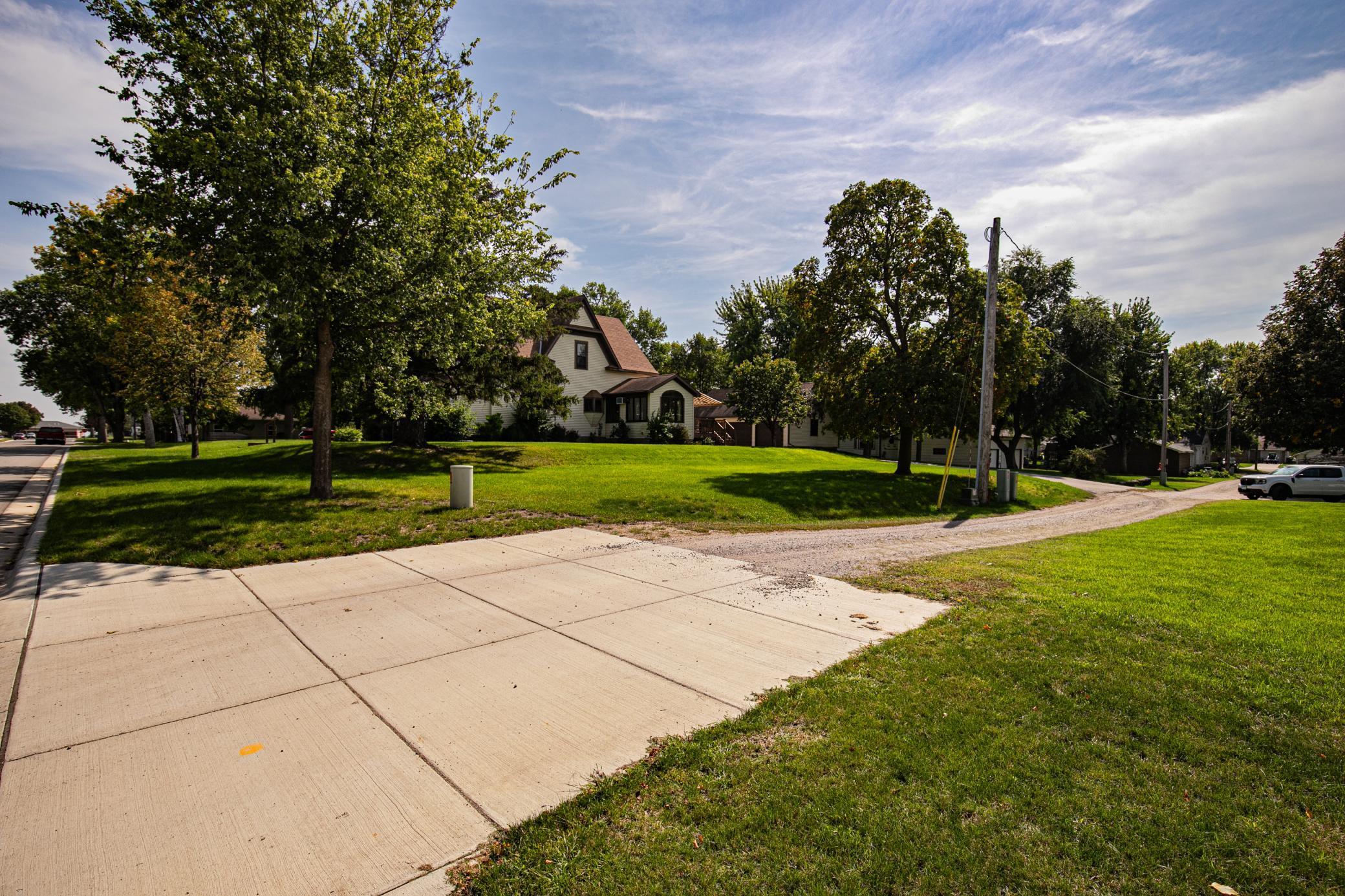 301 E Depue Avenue — photo