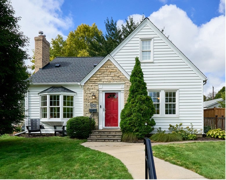 2242 Wilson Street NE — photo