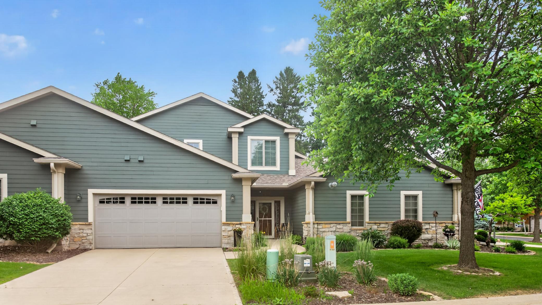 671 Panorama Circle NW — photo
