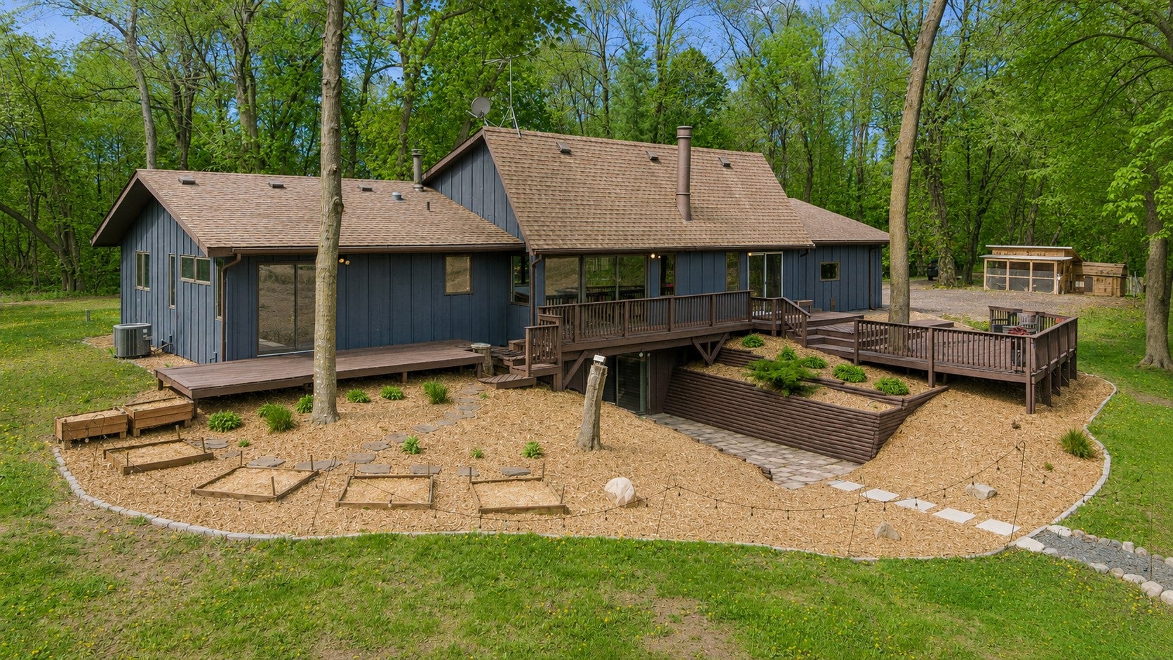 13180 Willandale Road — photo