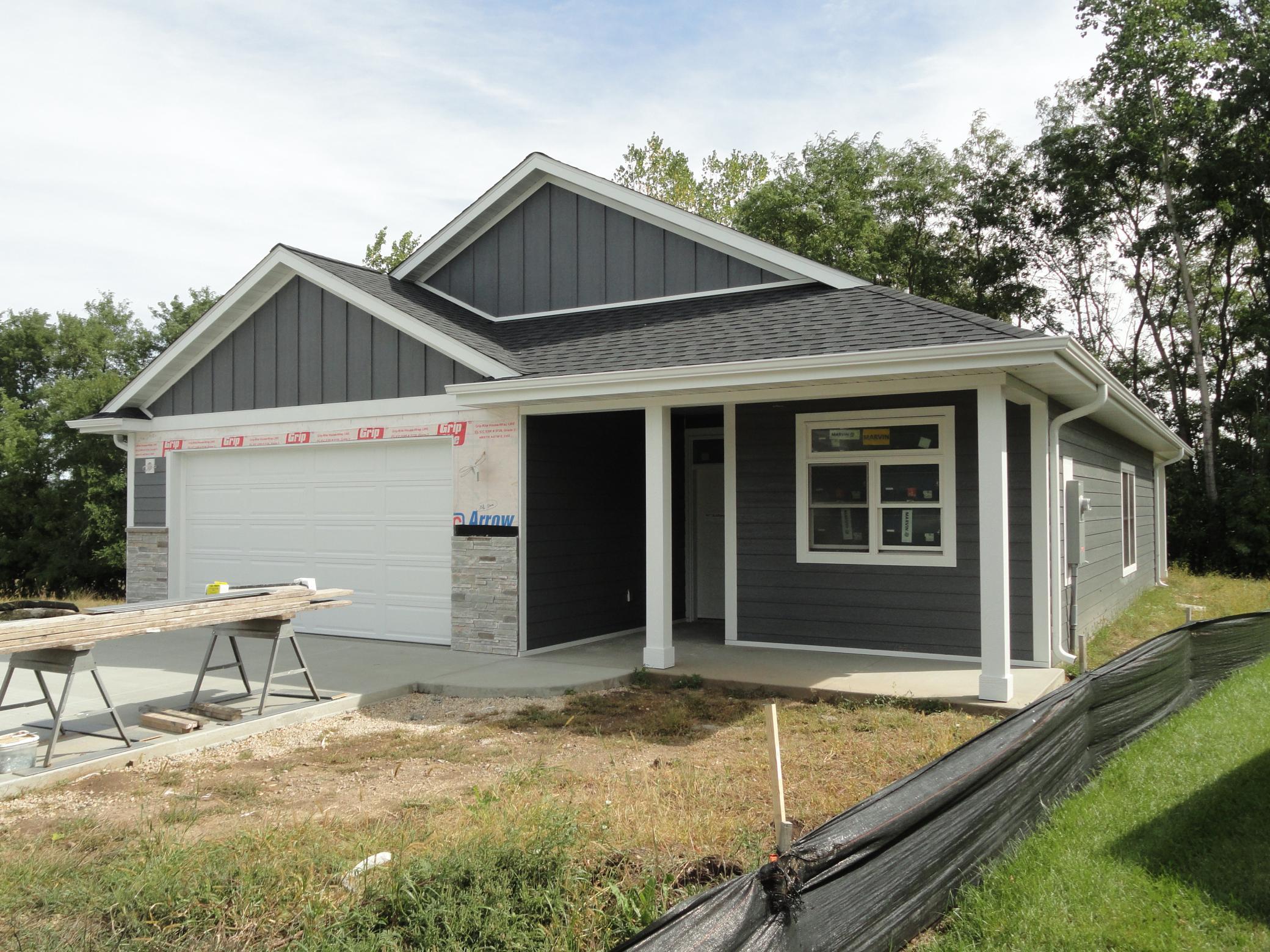 1041 Harvest Way — photo