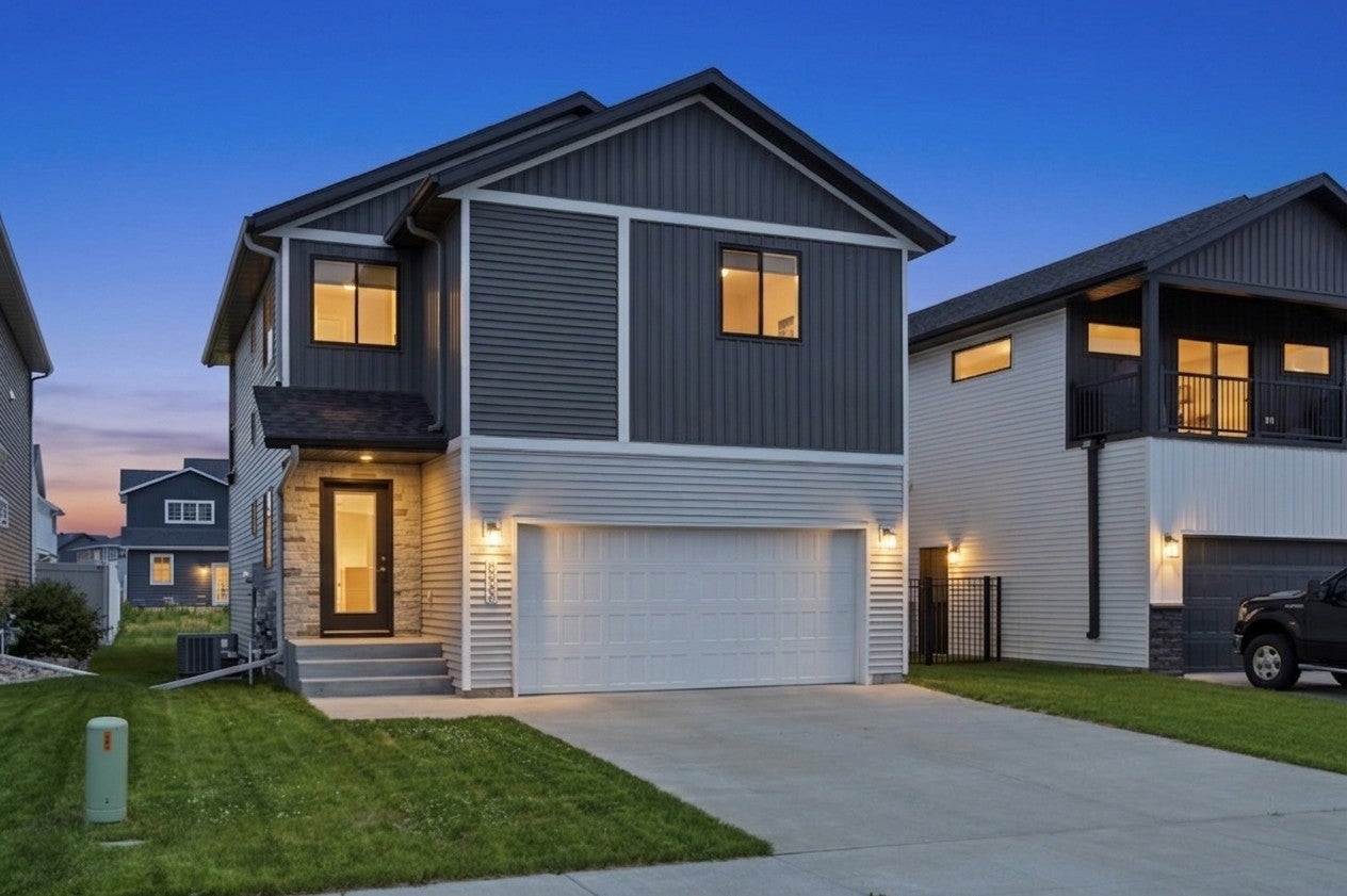 8068 Goldfinch Drive — photo