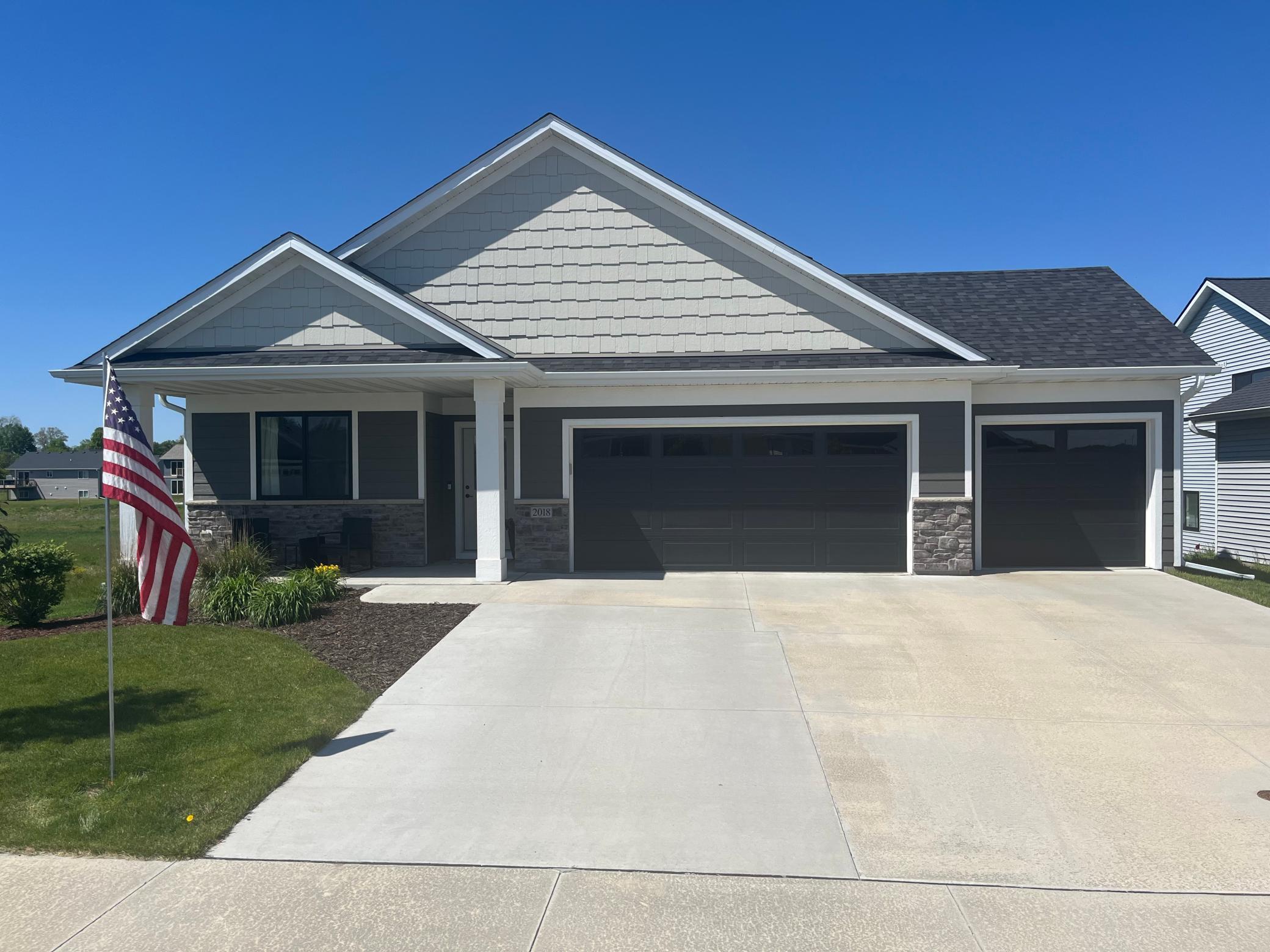 2018 Douglas Trail Drive SE — photo