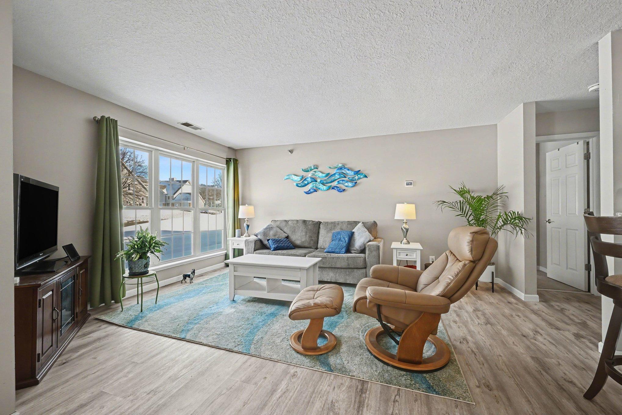 6165 Chasewood Parkway 1 — photo