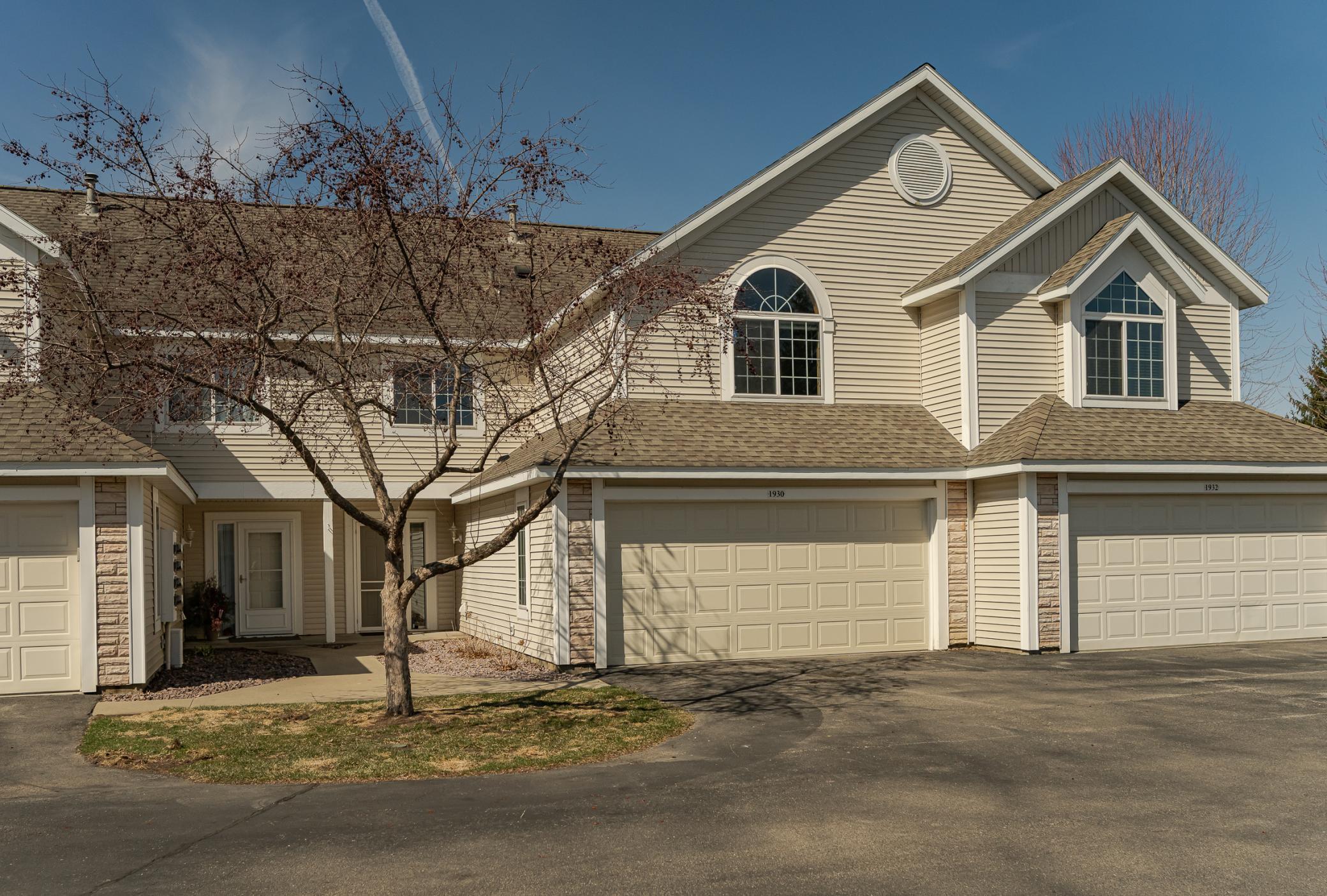 1930 Topaz Pointe Lane SW — photo
