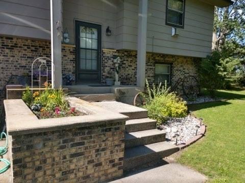 105 Valley View Road — photo