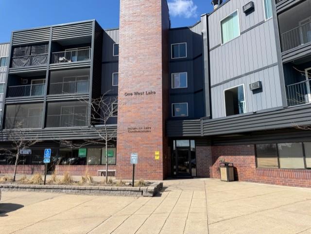 1 W Lake Street 420 — photo