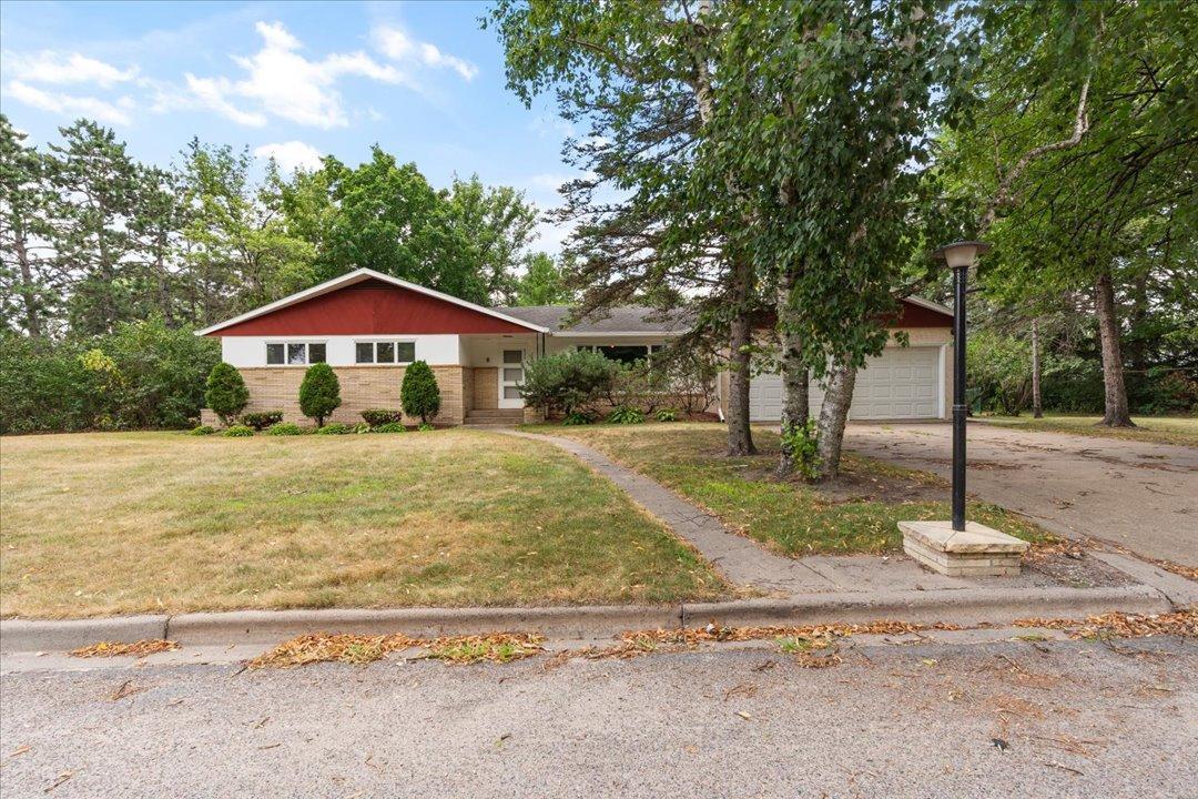 824 Willow Street — photo