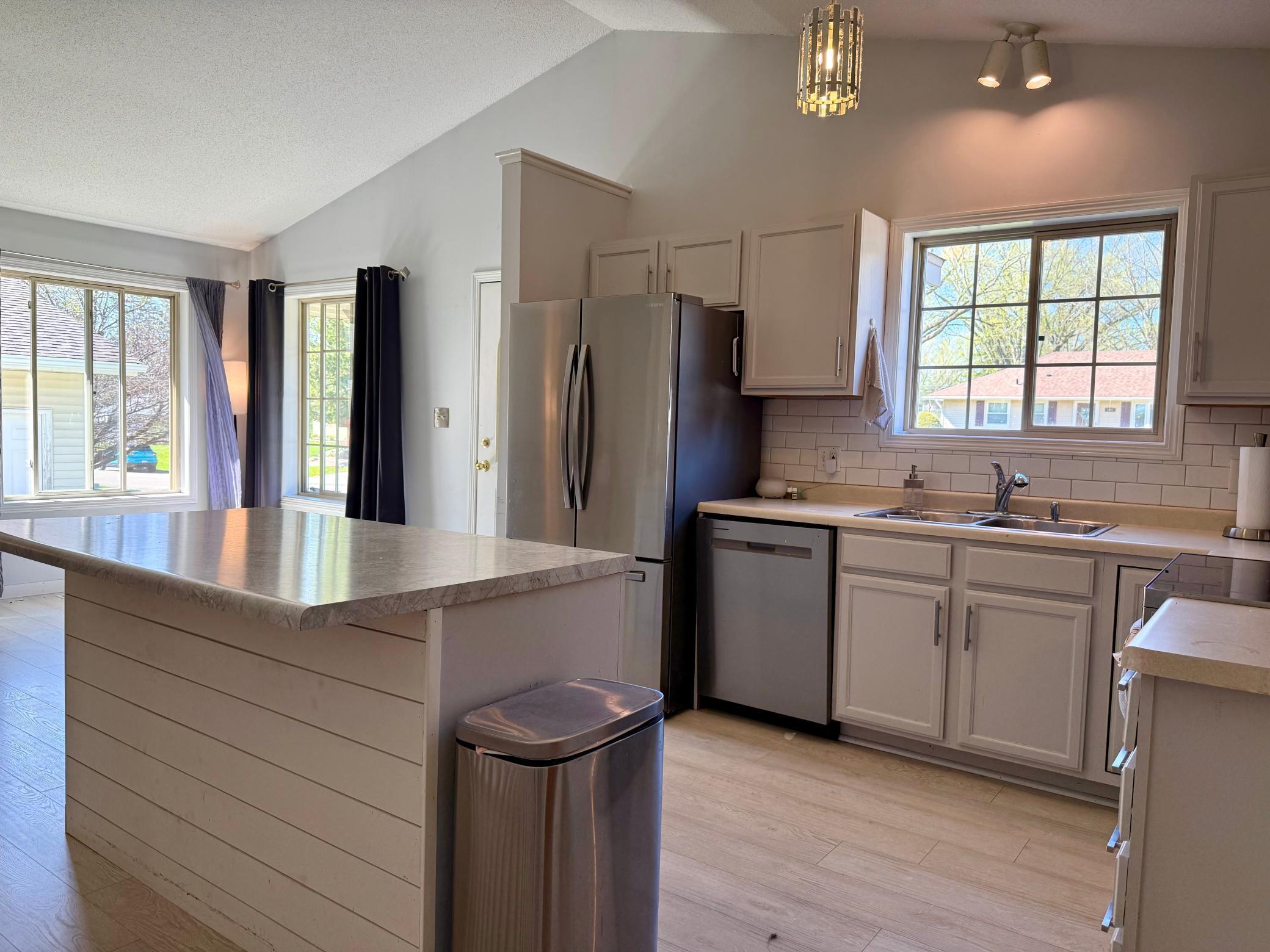 3818 Strathmore Lane SE, Rochester, MN 55904 — photo 2