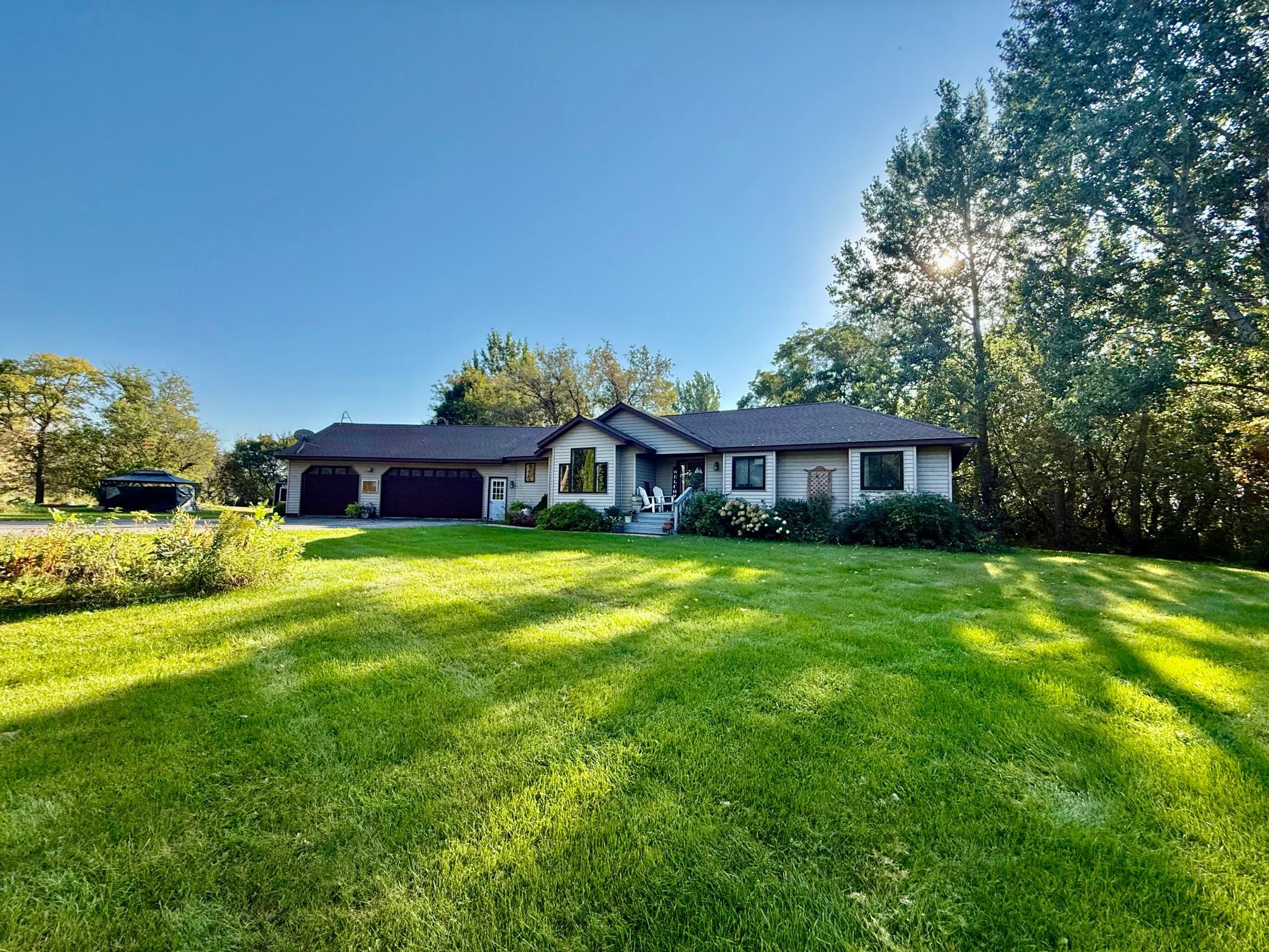 3874 Airway Lane NE — photo