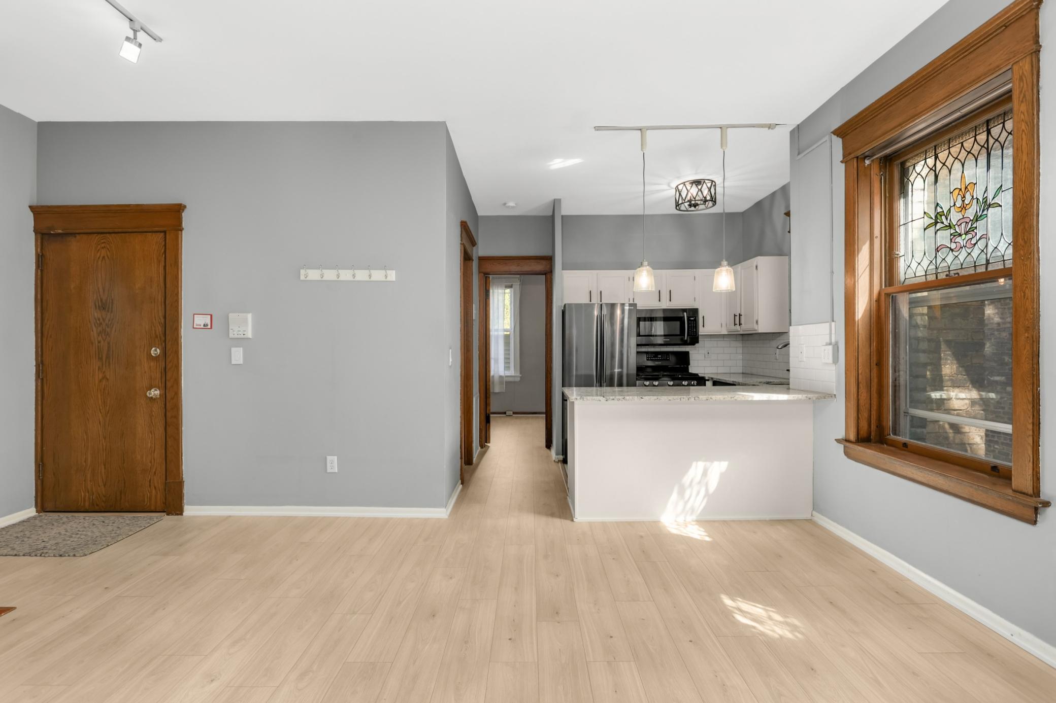 635 Grand Avenue 4 — photo