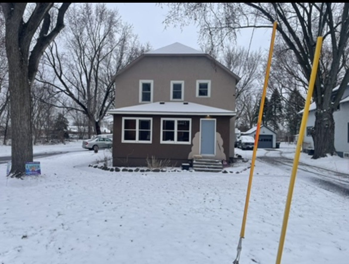 110 W Sartell Street — photo