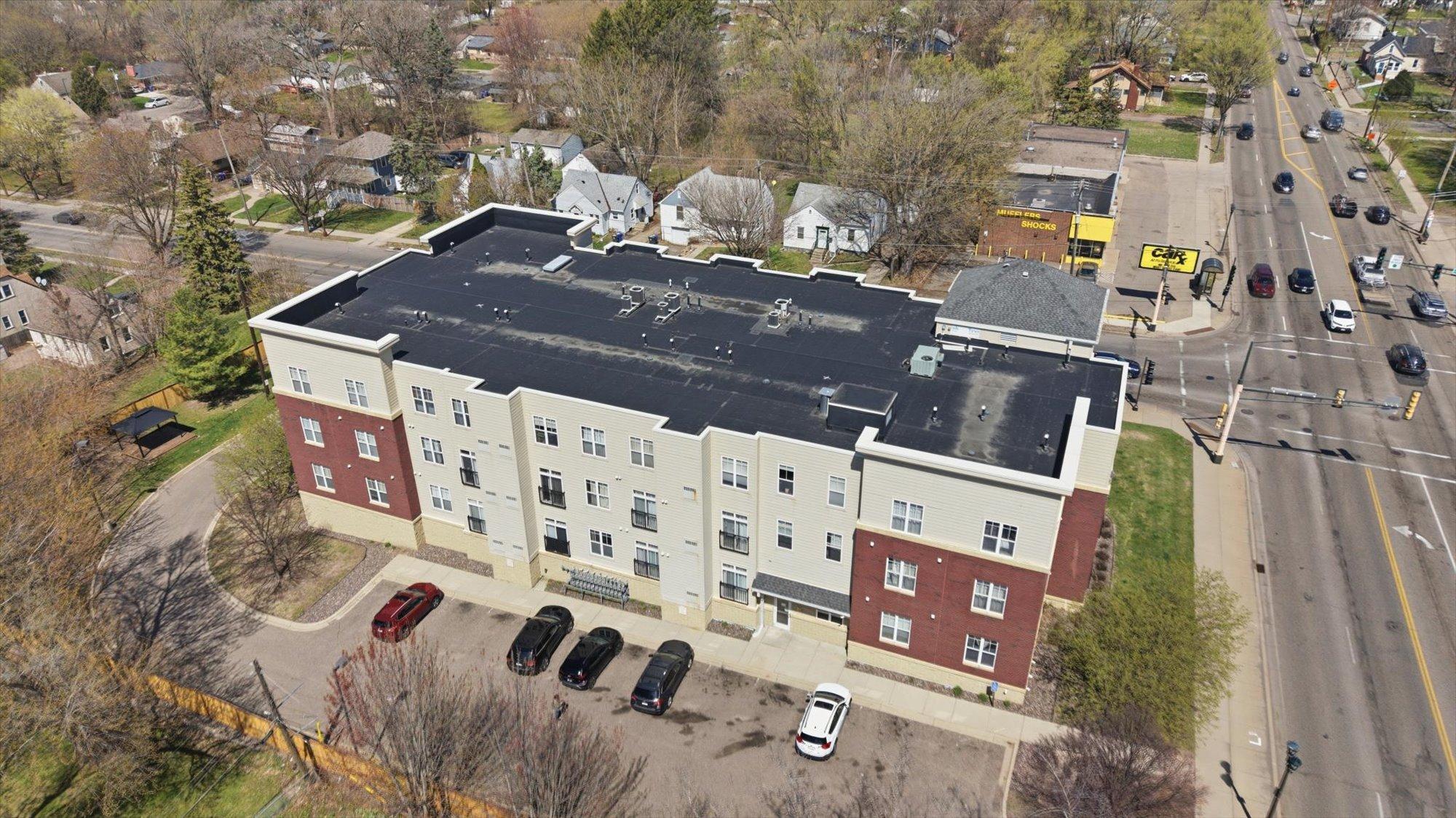 1776 Maryland Avenue E 106 — photo