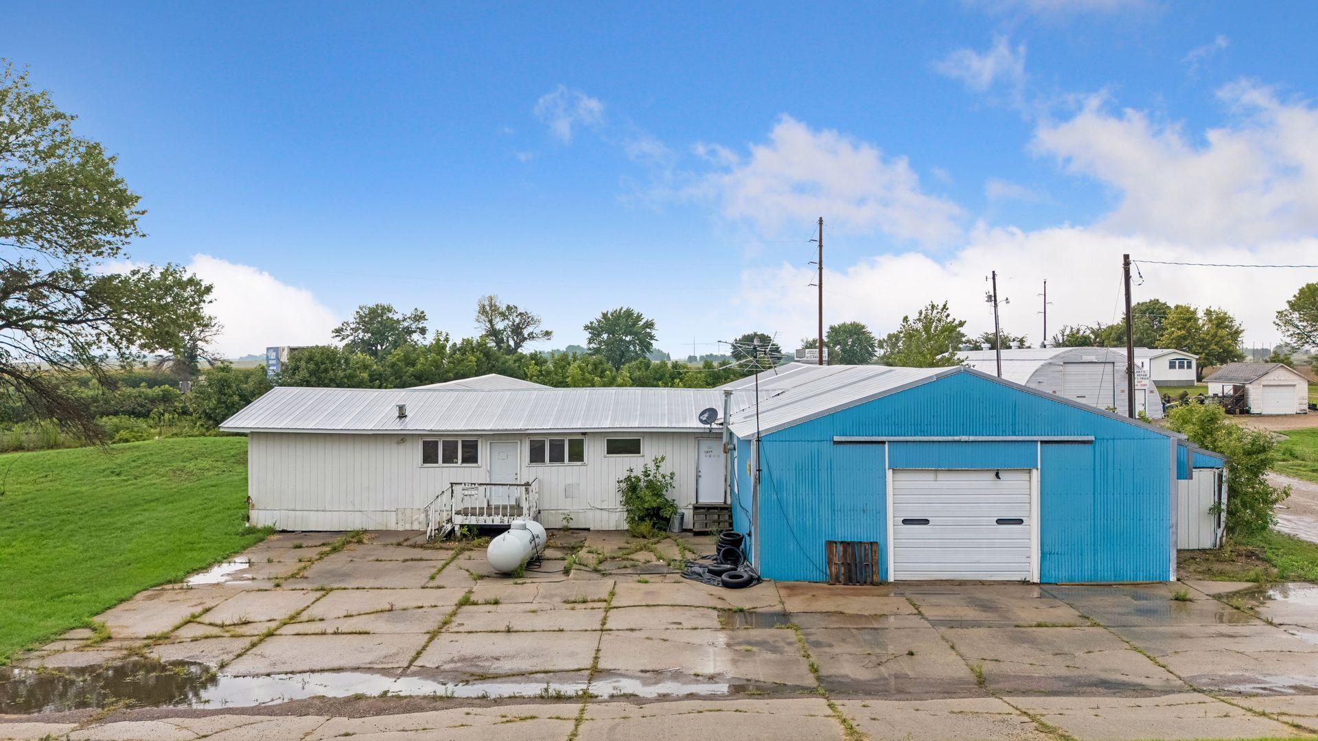 39606 230th Street — photo