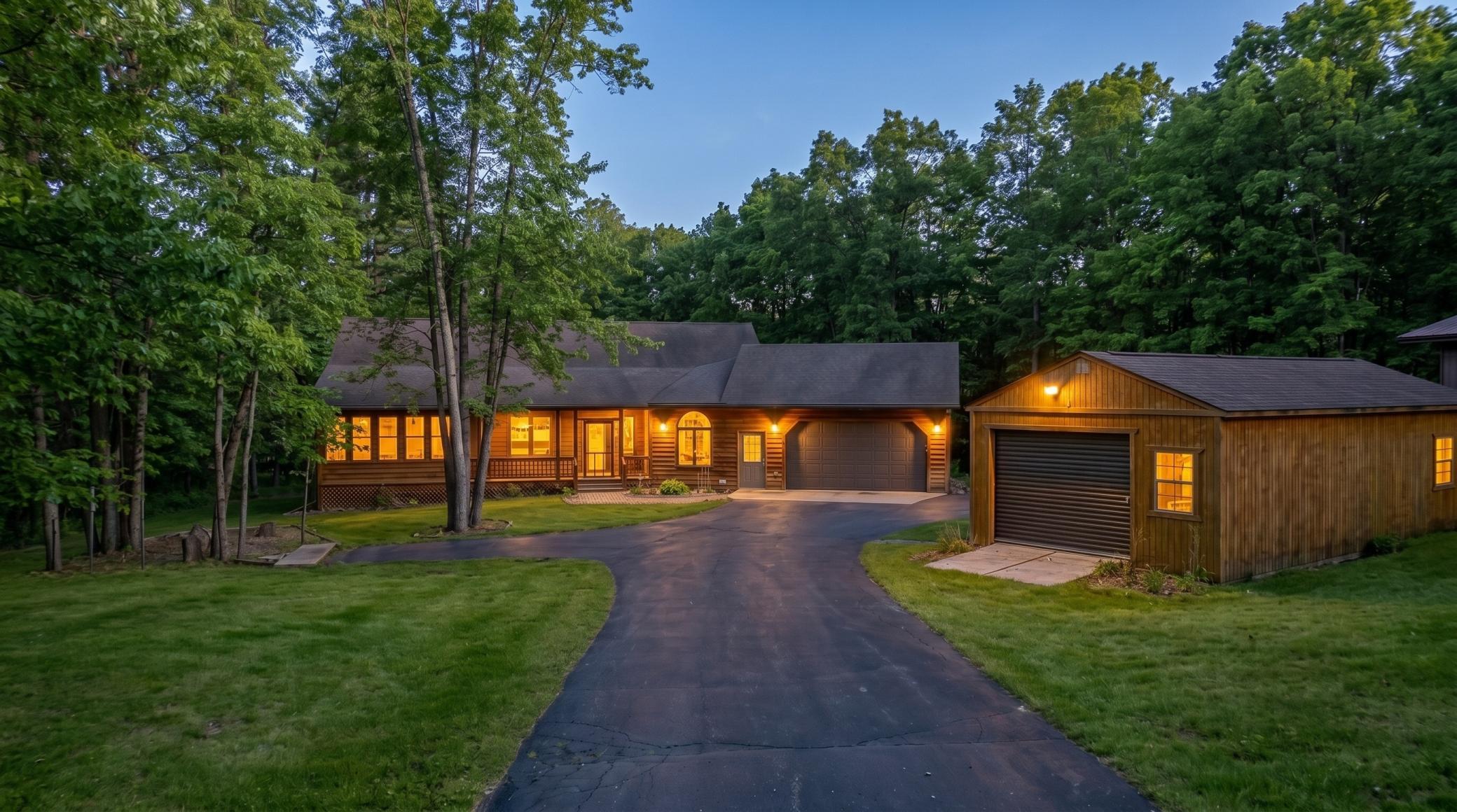 10822 Steamboat Loop NW — photo