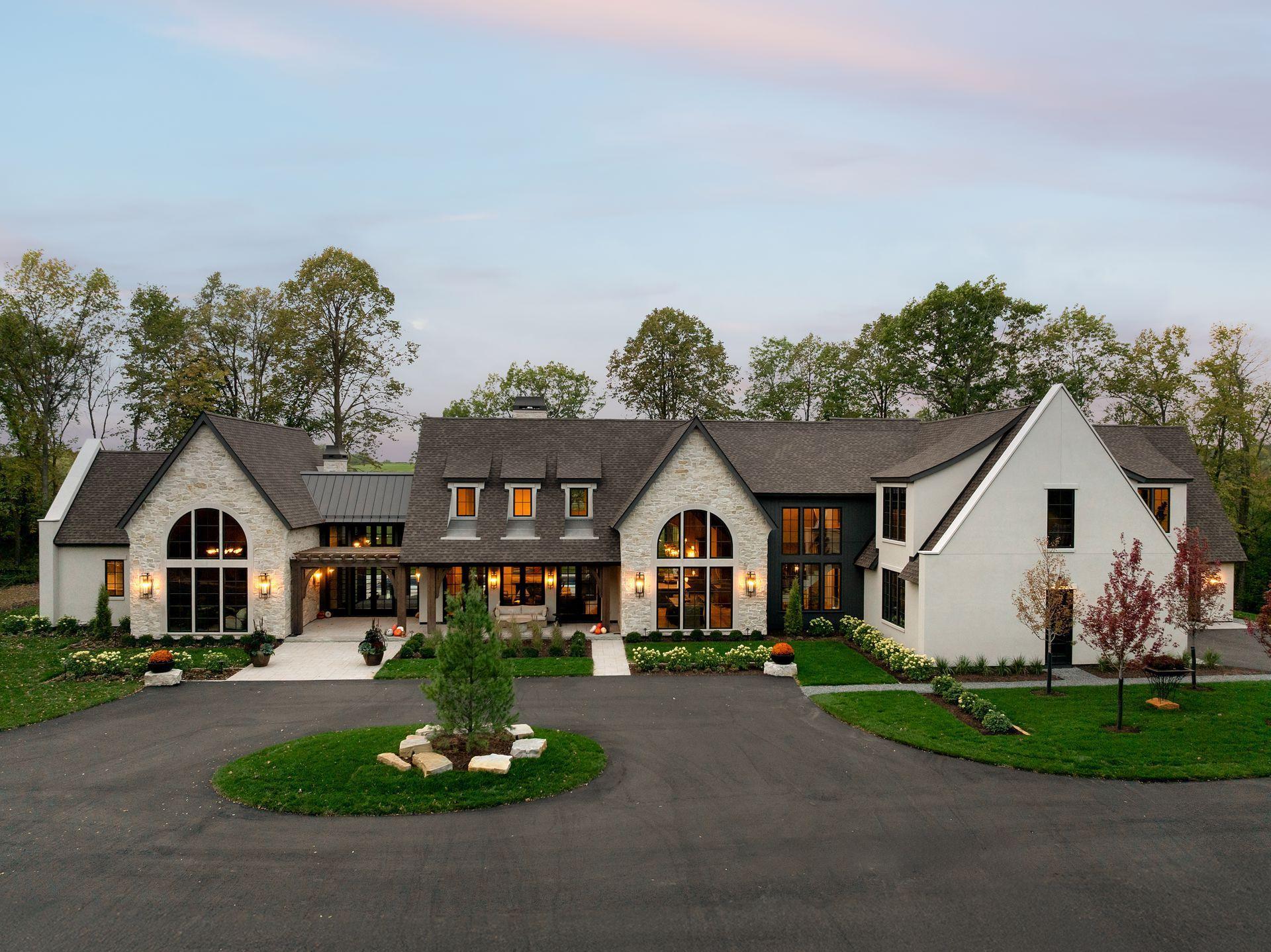2295 Tamarack Drive — photo