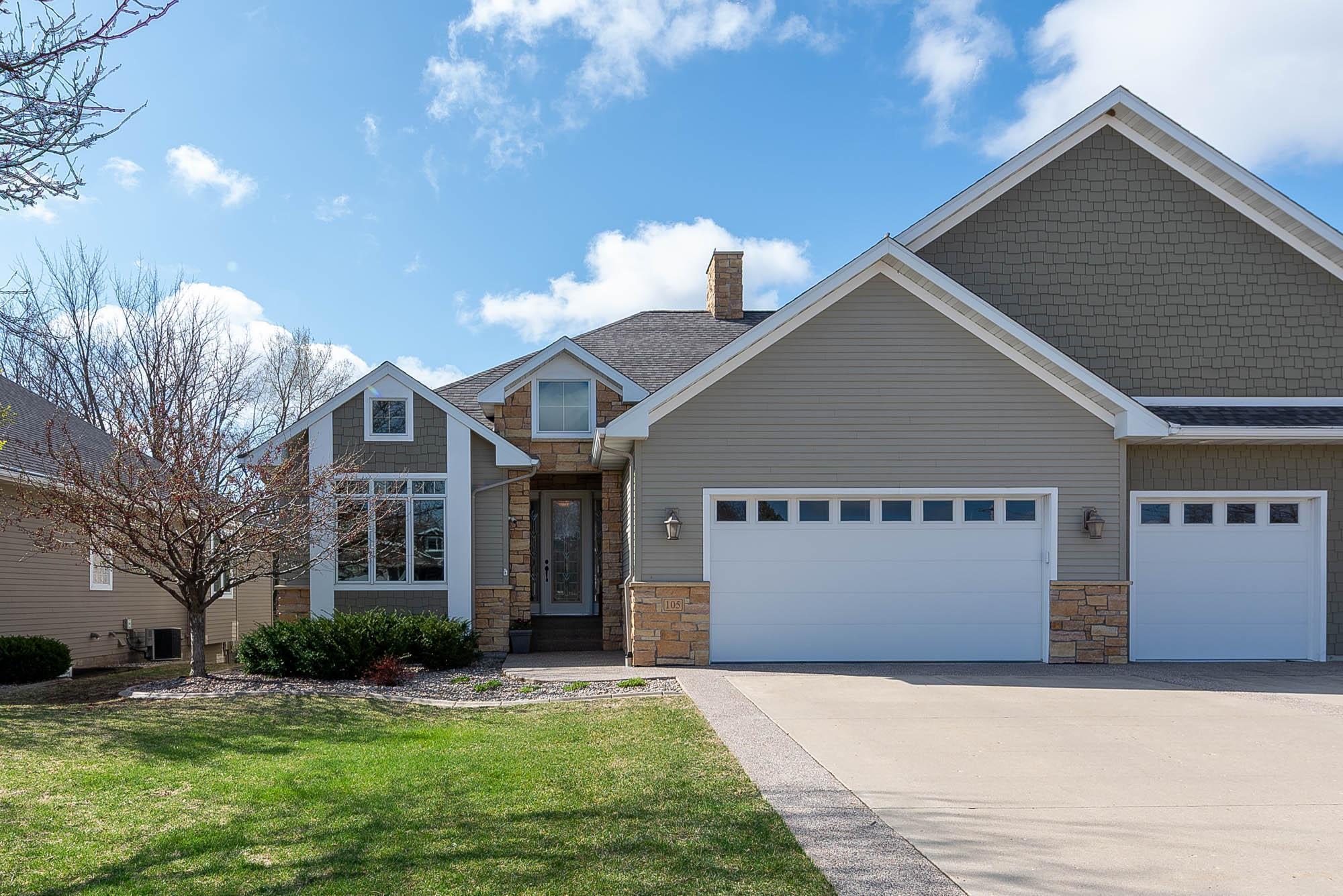 105 Viking Court — photo