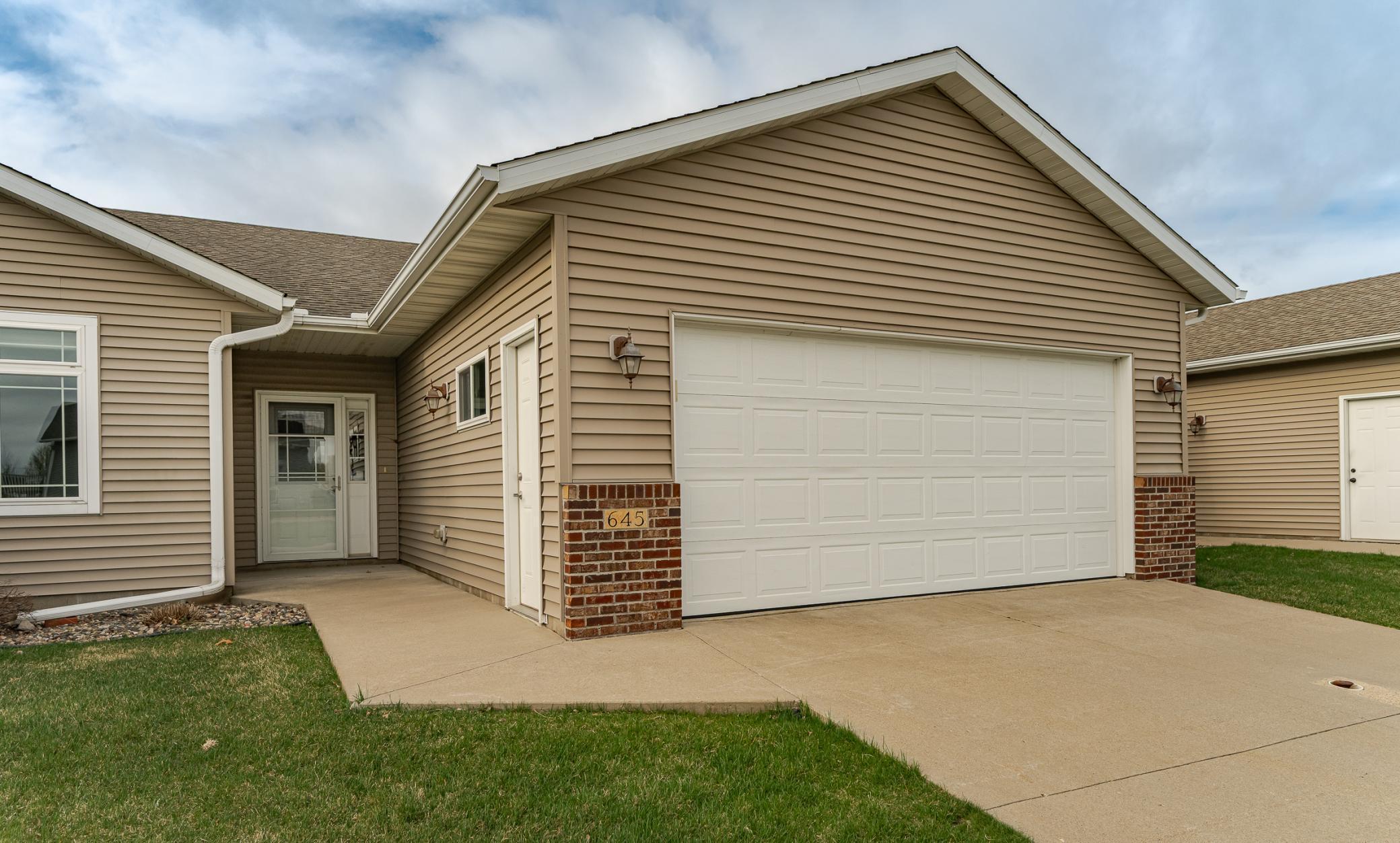 645 Ashley Lane — photo