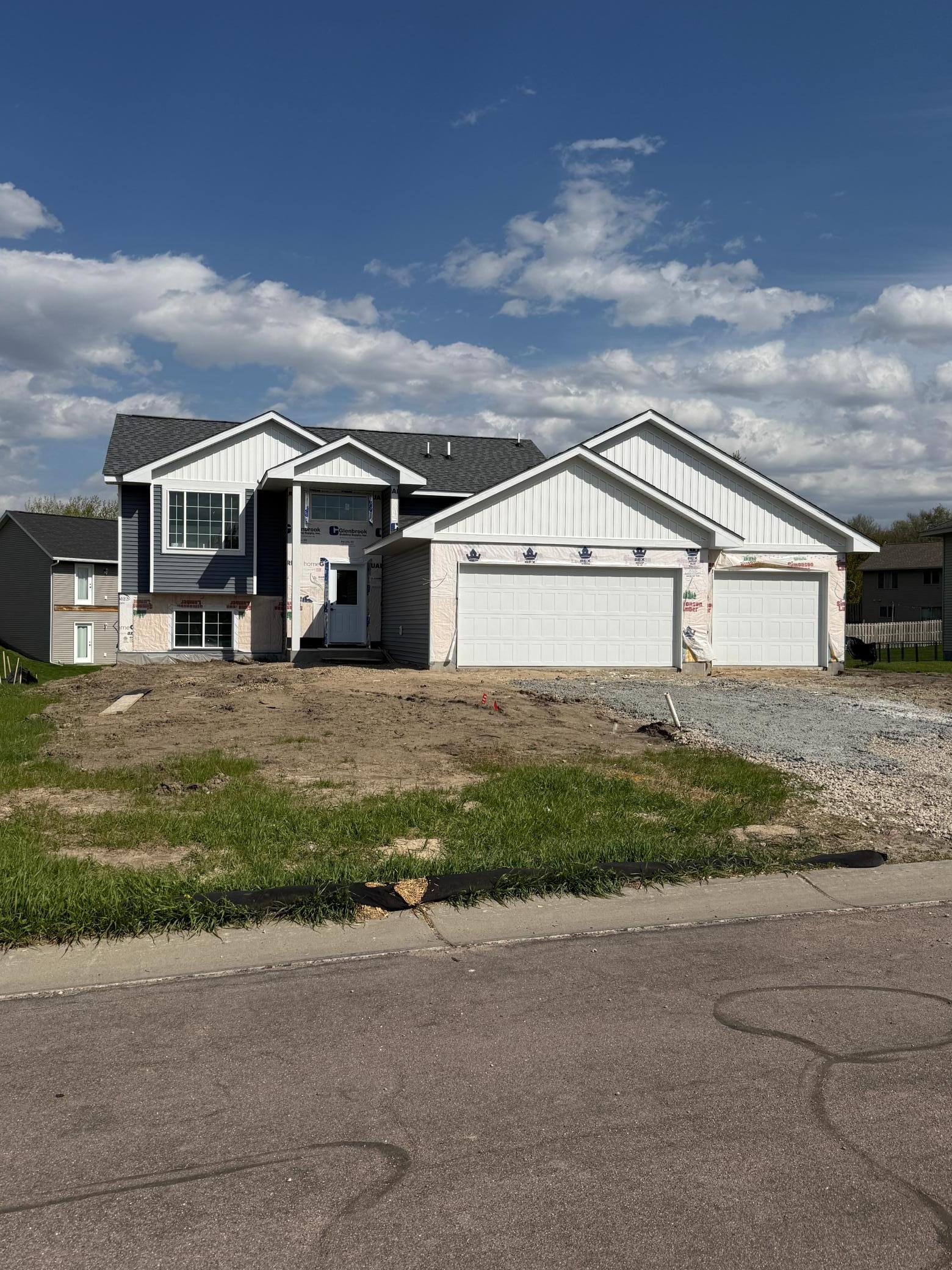 1106 Prairie Ridge Lane, Lester Prairie, MN 55354
