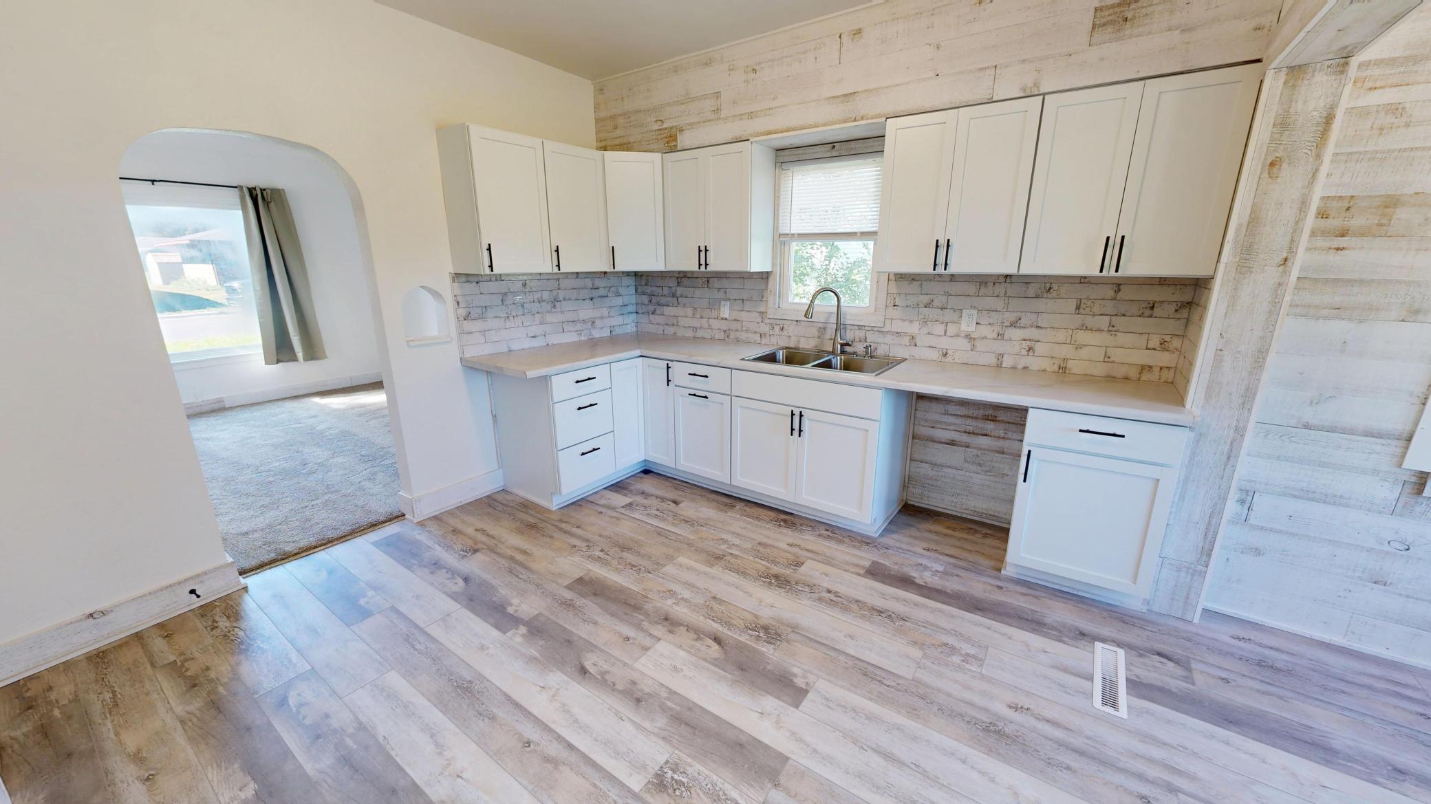 447 E Schlieman Avenue, Appleton, MN 56208 — photo 3