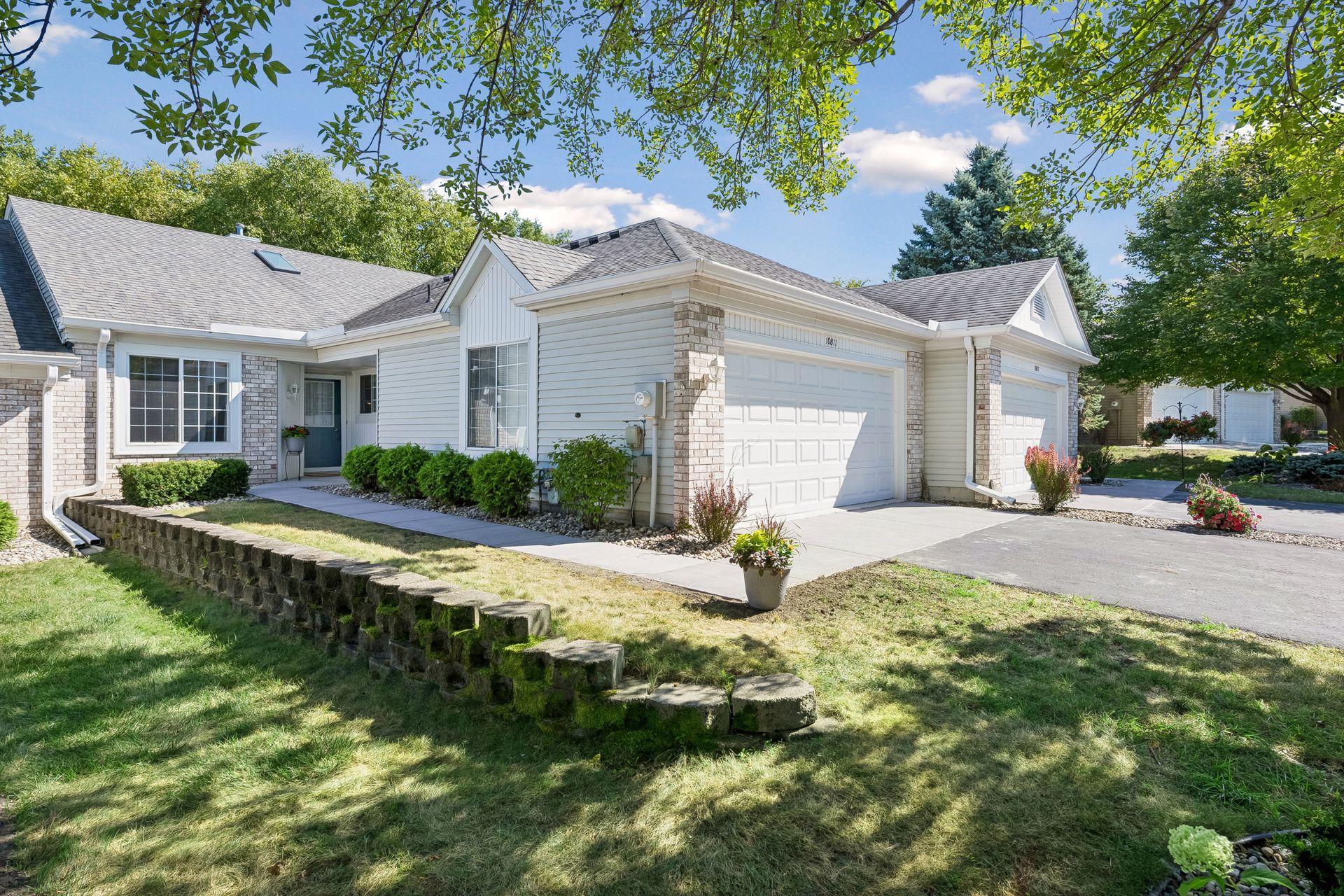 10811 Lexington Drive — photo