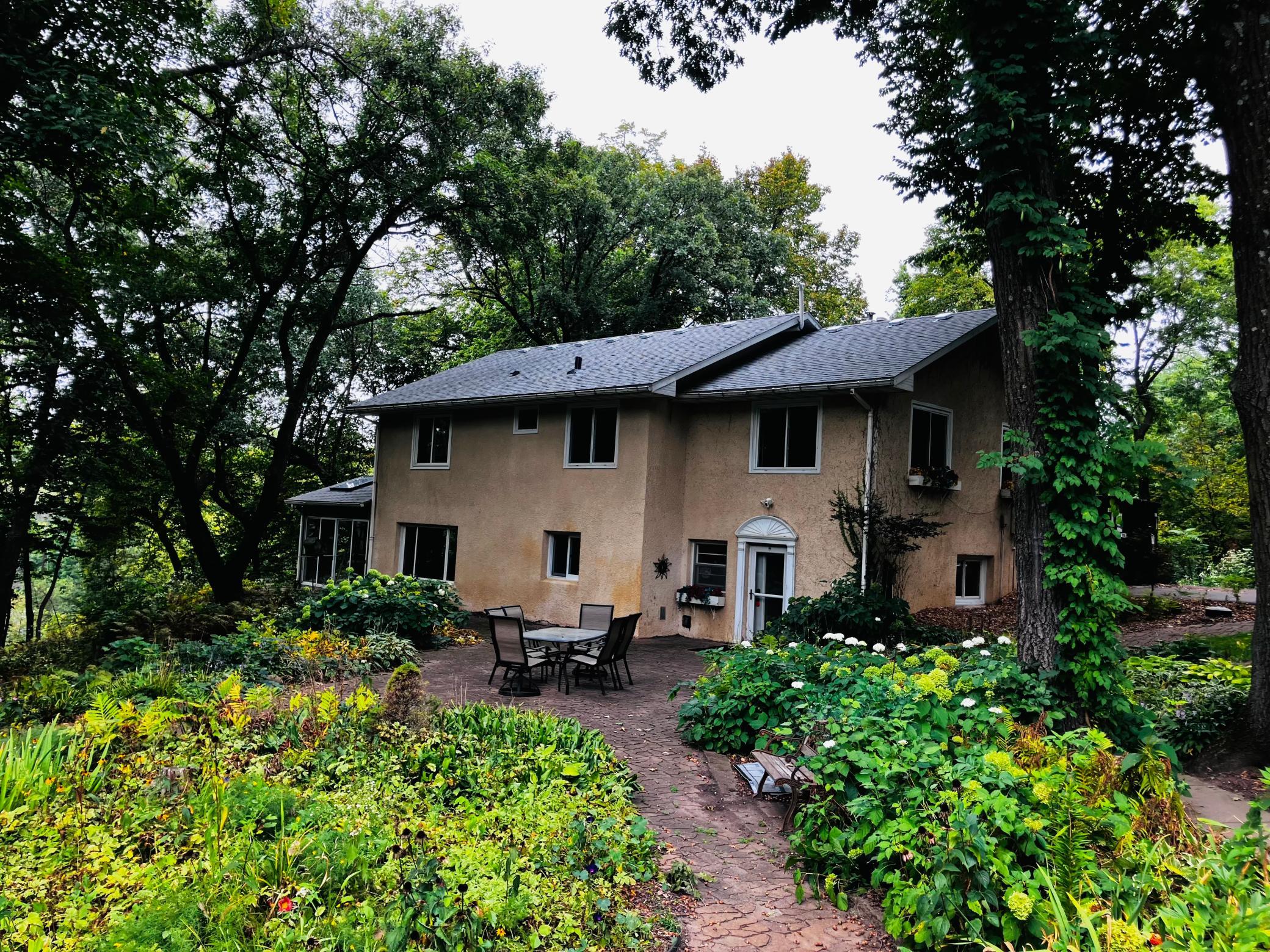 9551 Riverview Road — photo