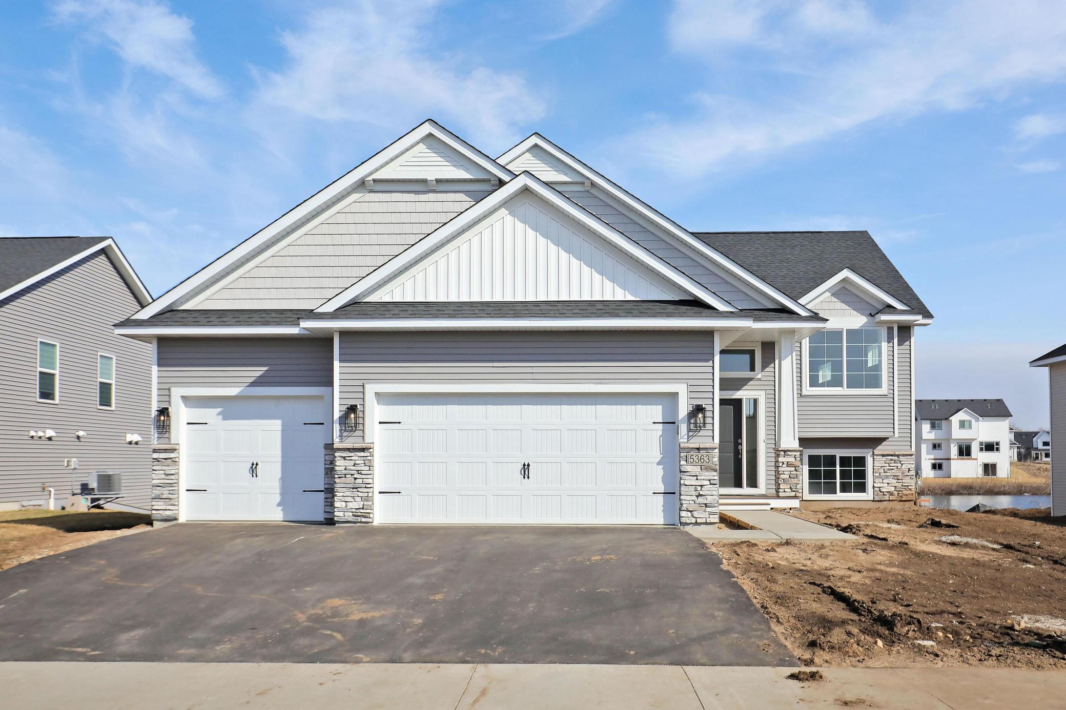 13601 Arrowhead Way — photo