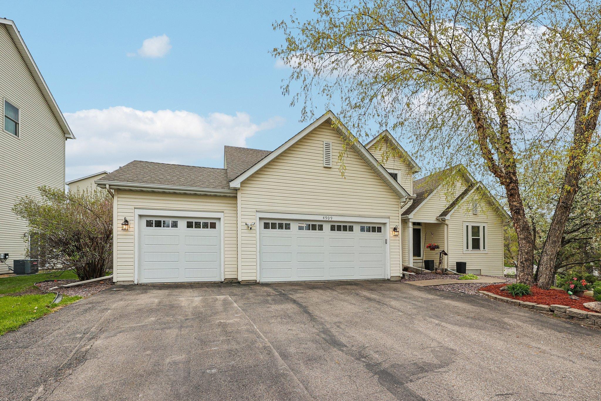 4909 Rusten Road, Eagan, MN 55122 — photo 2