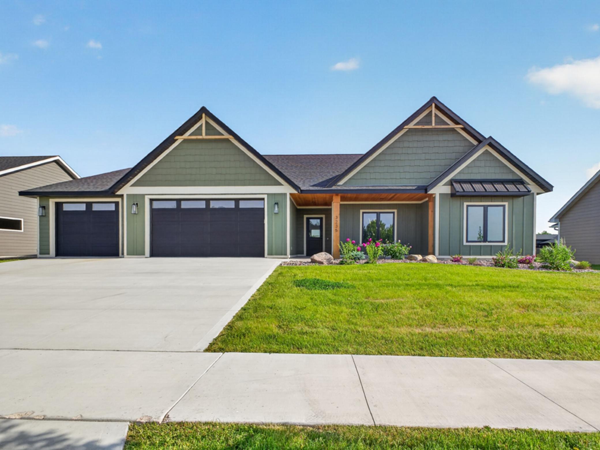 3235 Bella Terra Road NE — photo