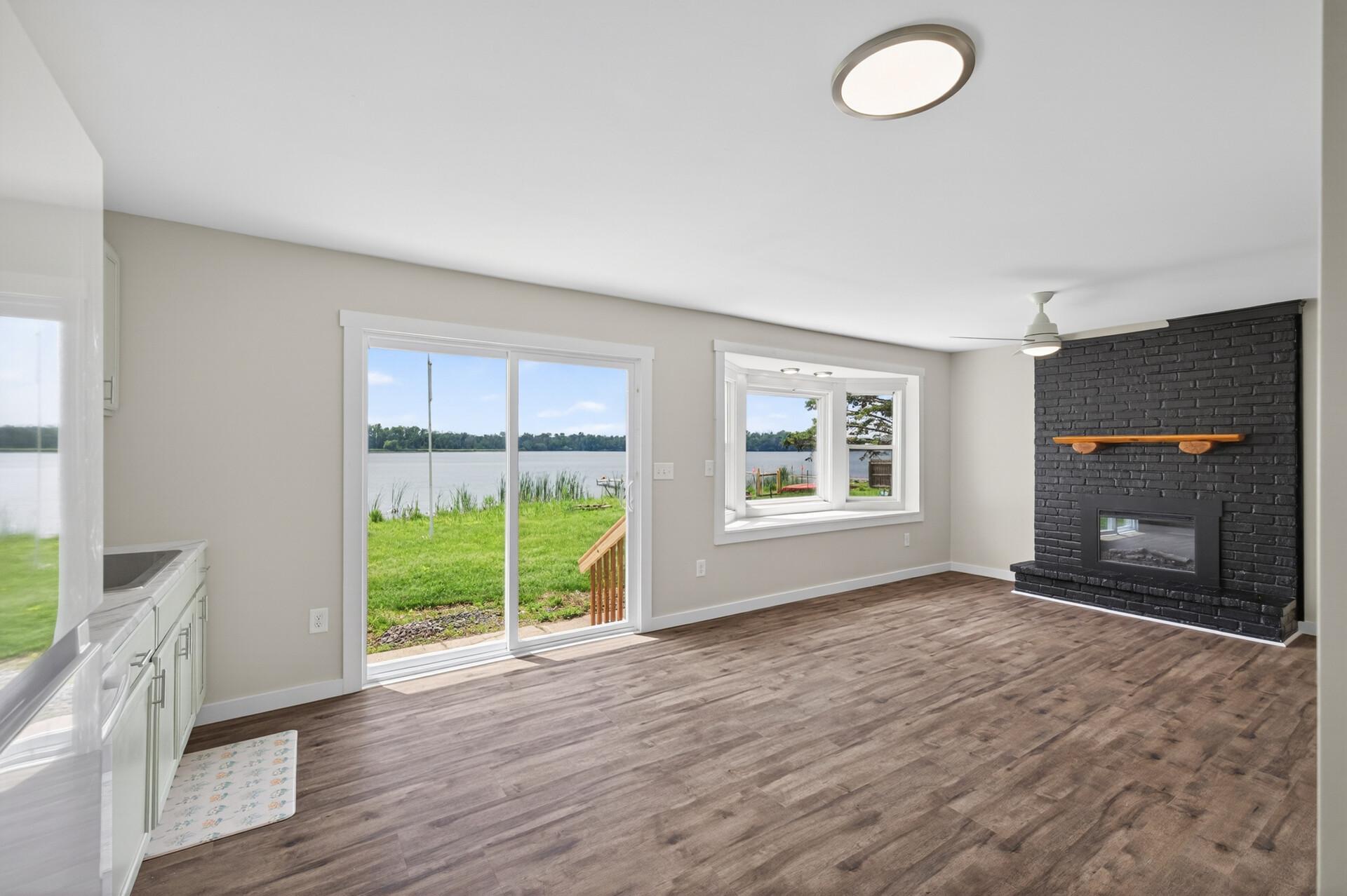 29348 Francis Lake Drive NW — photo