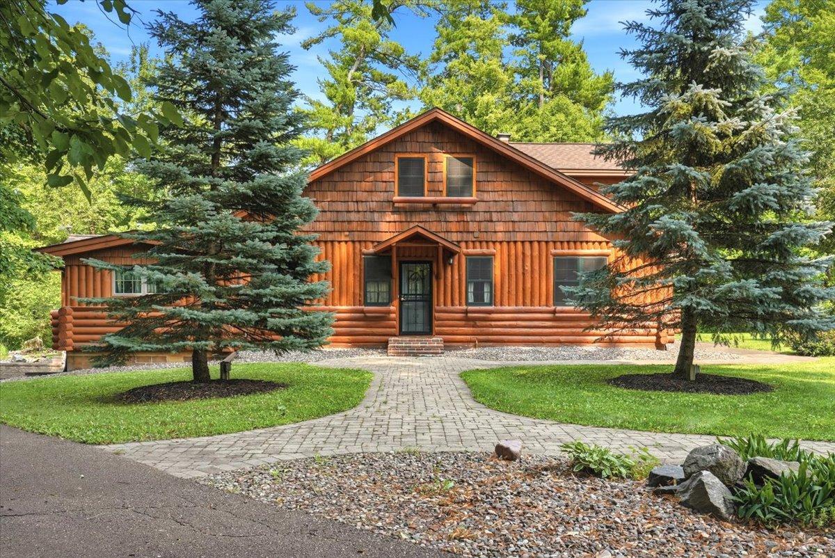 E 5107 750th Avenue — photo