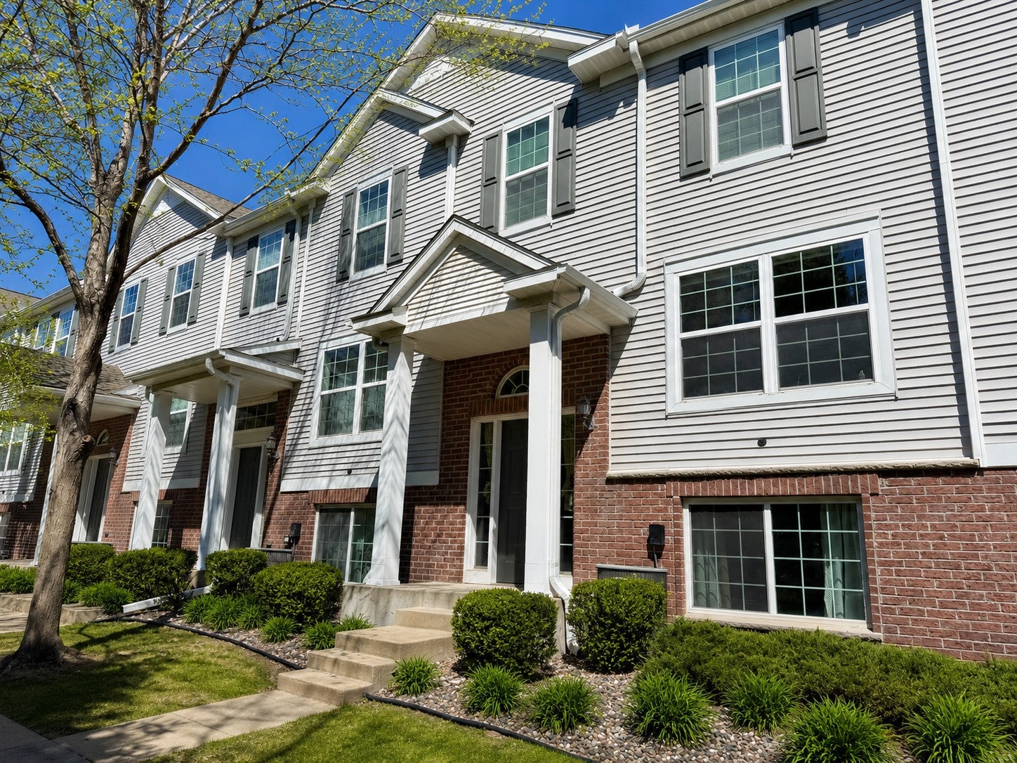 932 Ledgestone Drive — photo