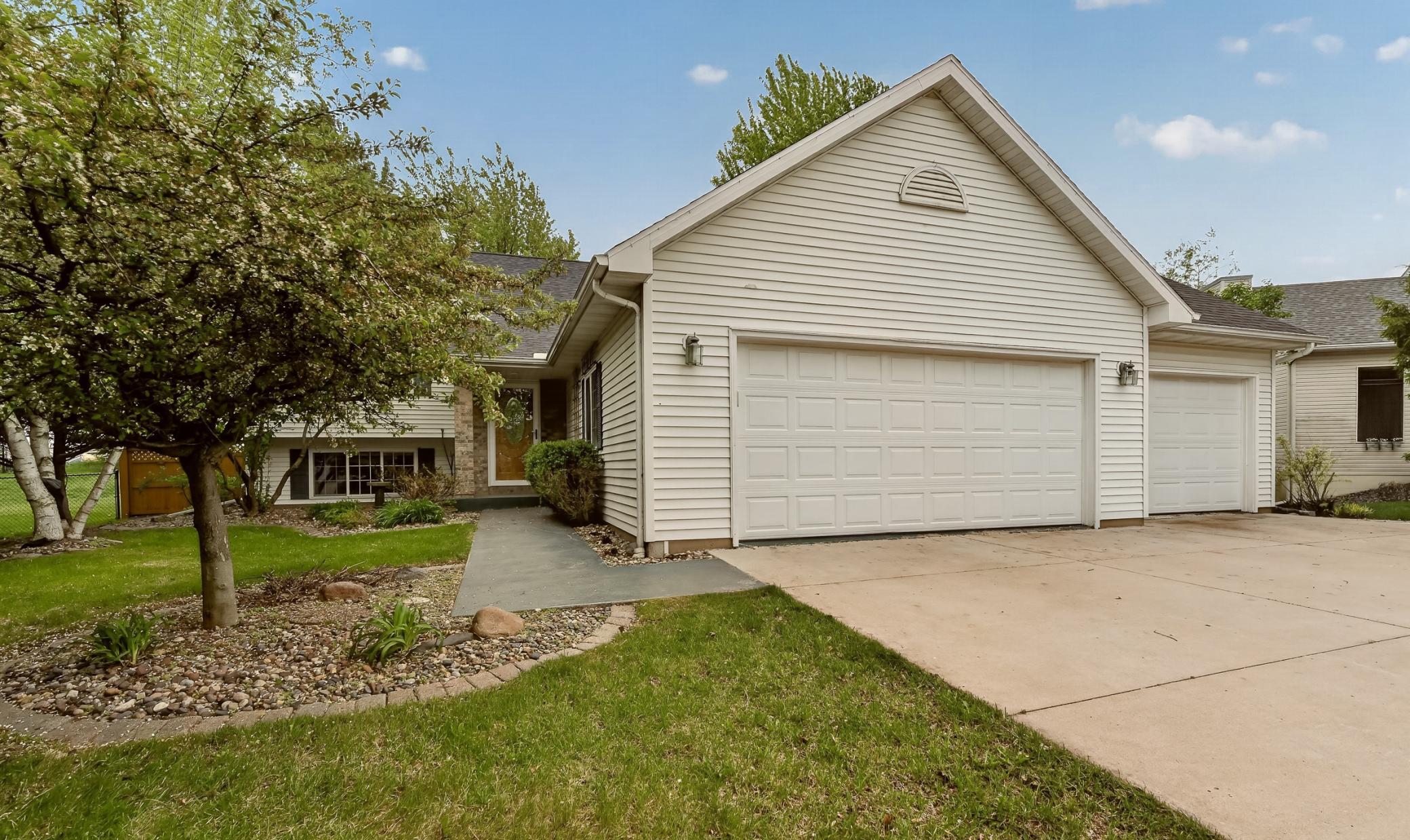 2516 Colleen Lane NE, Rochester, MN 55906 — photo 2
