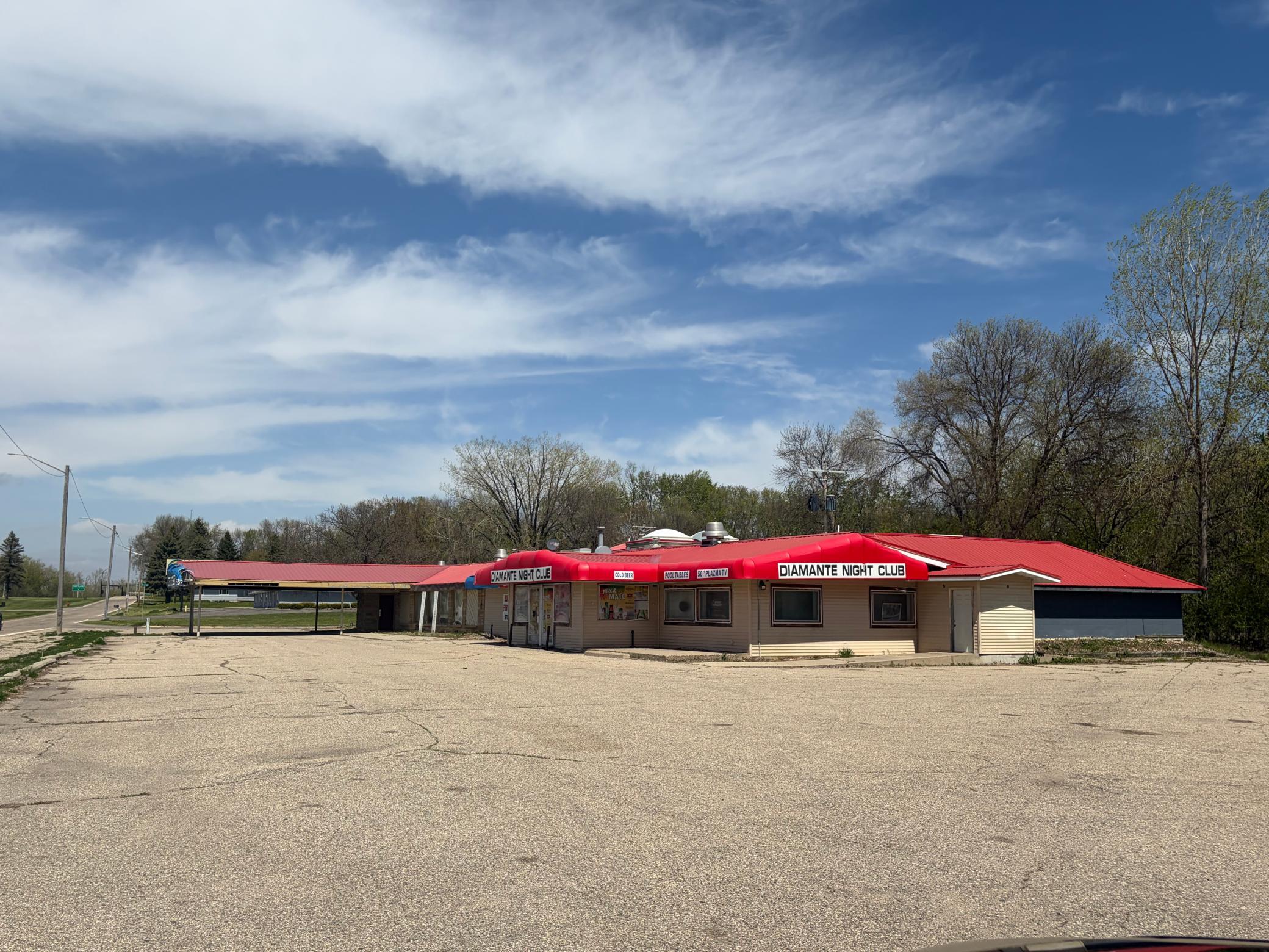 1108 Highway 71 NE — photo