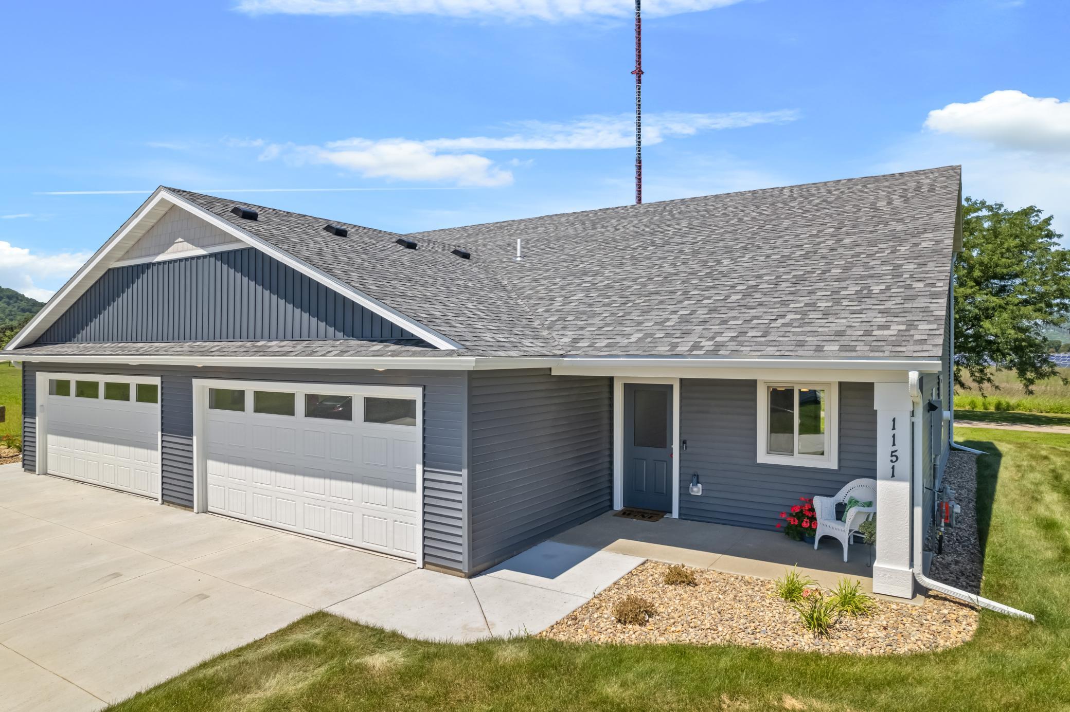 1151 Eagle Lane — photo