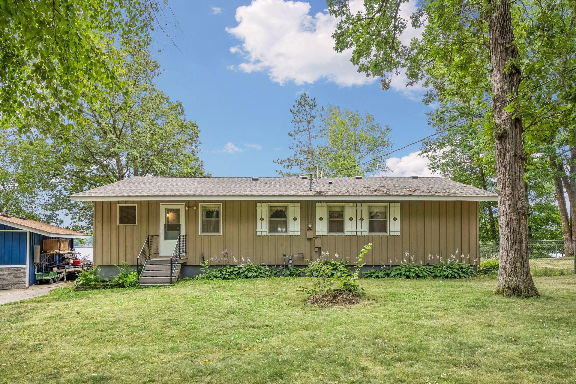 16540 Edgewater Road NE — photo