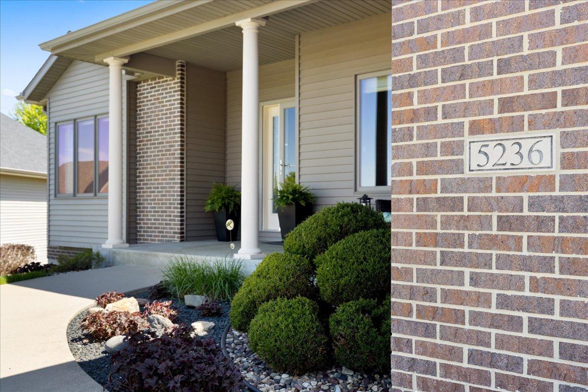 5236 Southern Ridge Lane SW, Rochester, MN 55902 — photo 2