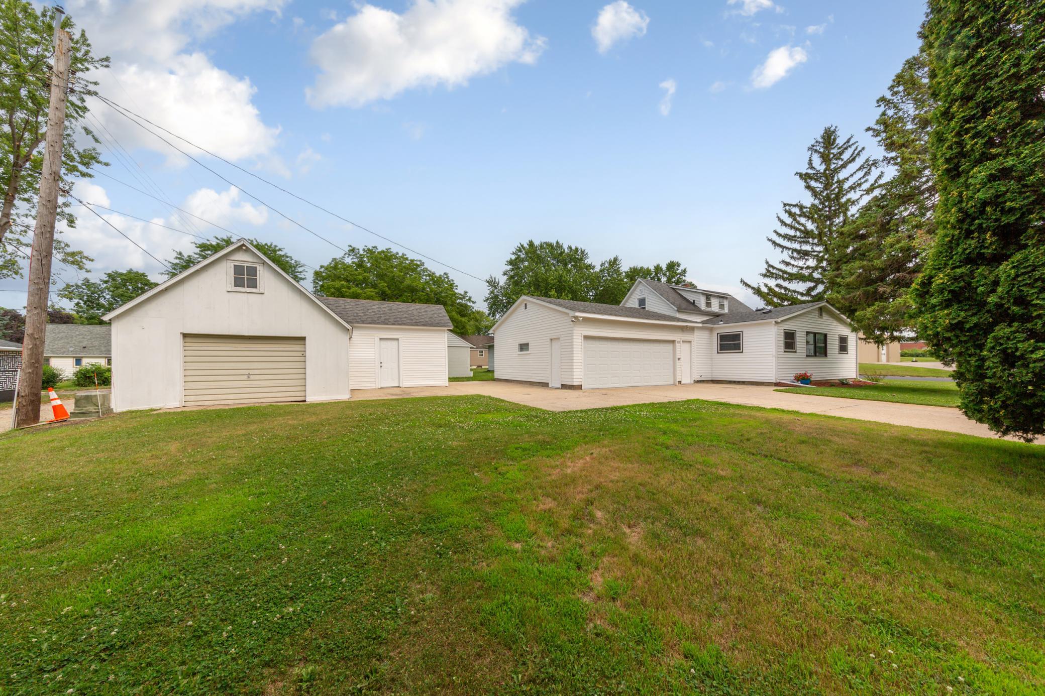 808 E Vine Street — photo