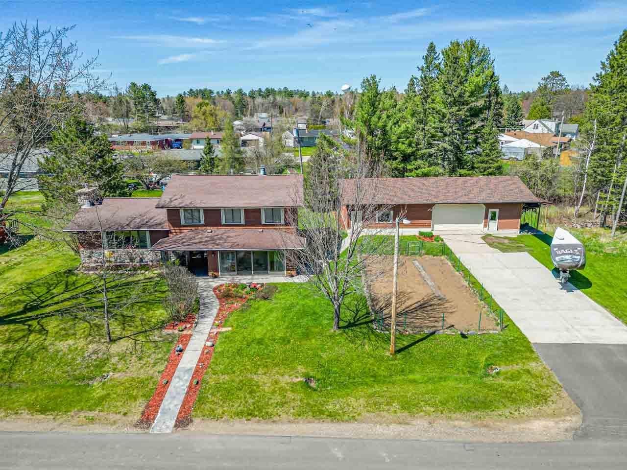 130 Linda Drive — photo
