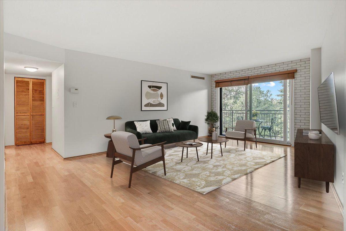 210 W Grant Street 210 — photo
