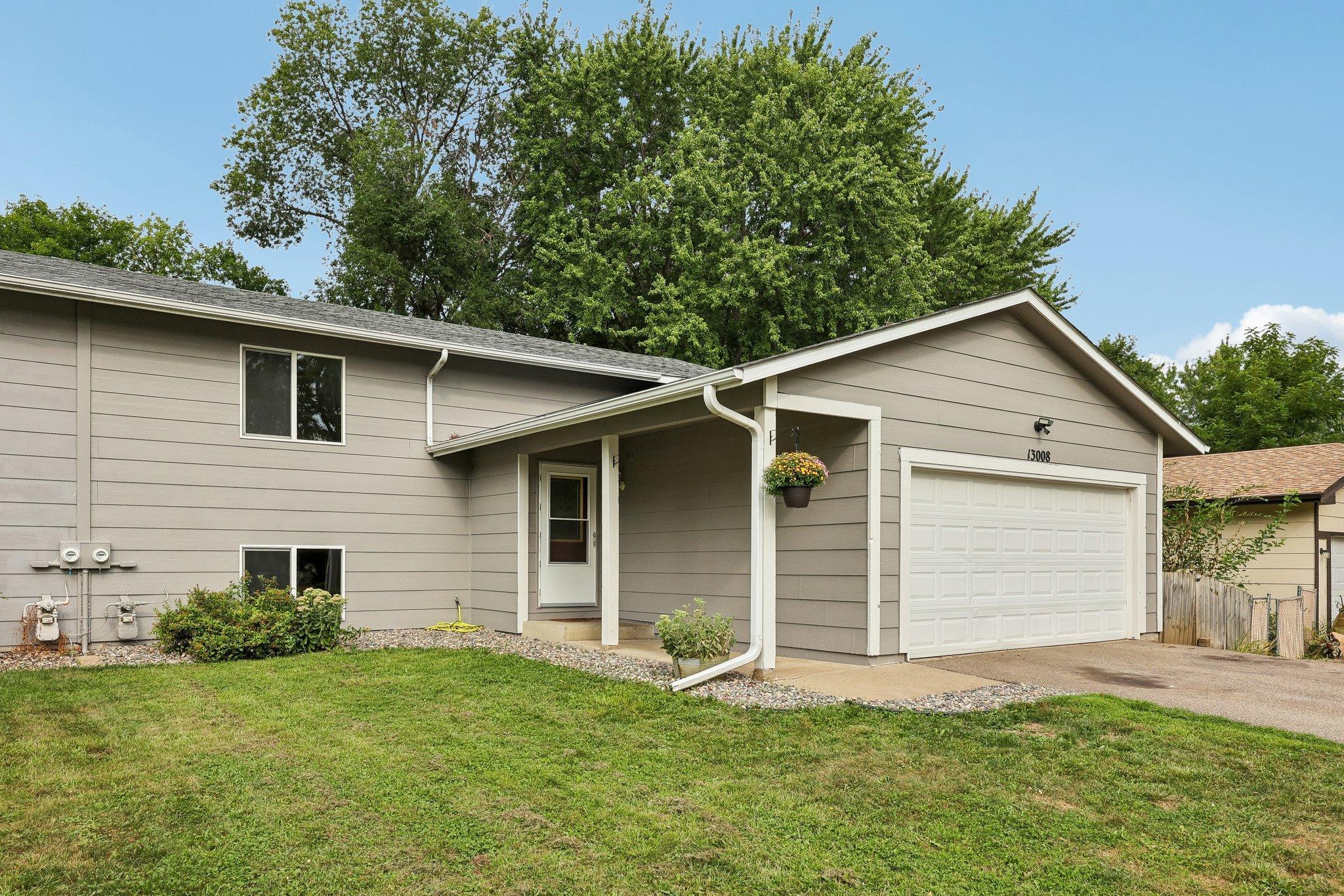 13008 Oliver Avenue S — photo