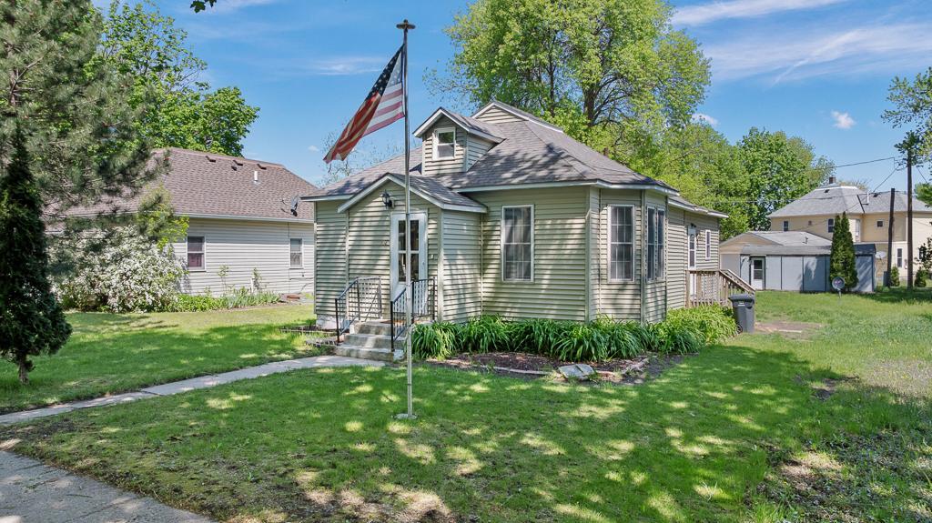 102 E Lyon Street — photo