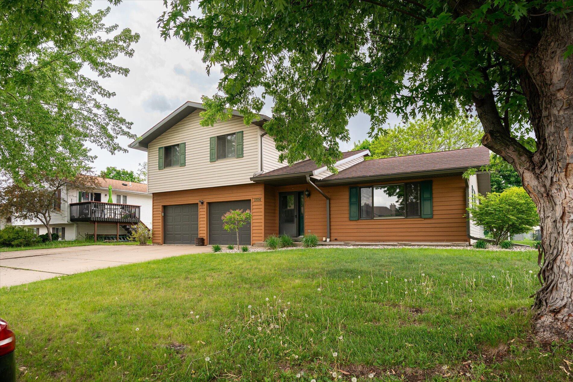 1206 Willow Street — photo
