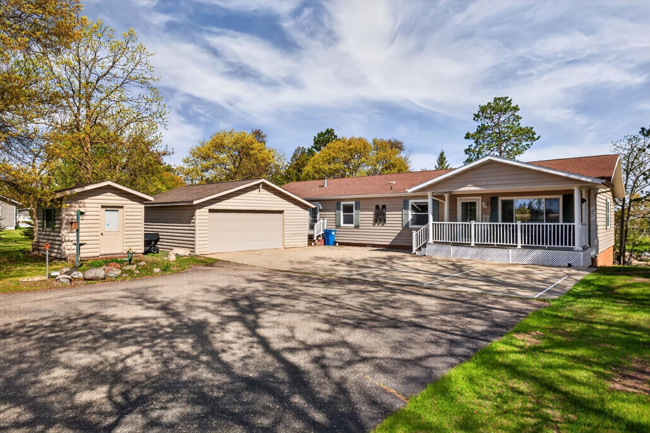 21016 County 80 — photo