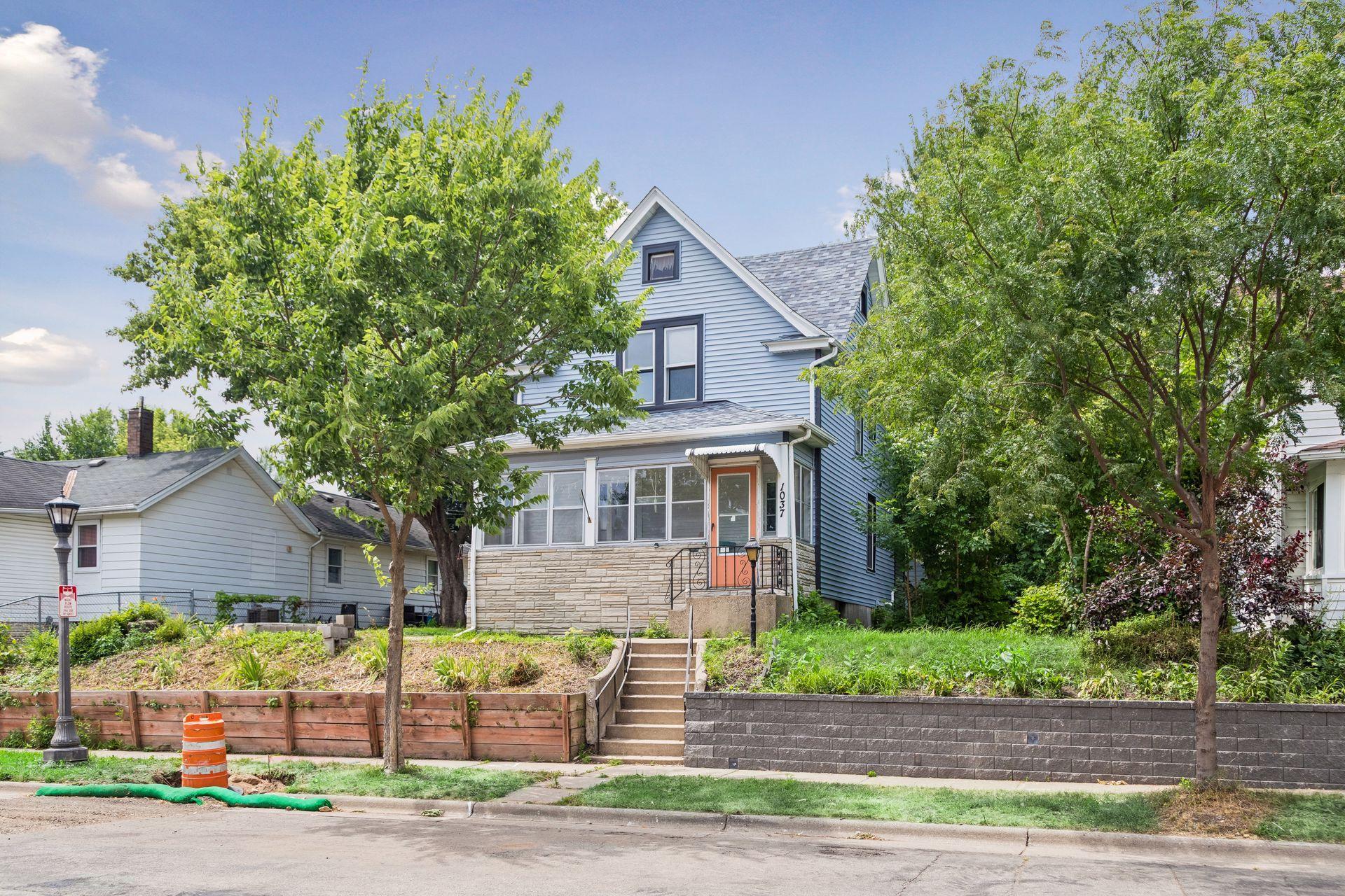 1037 Kent Street — photo