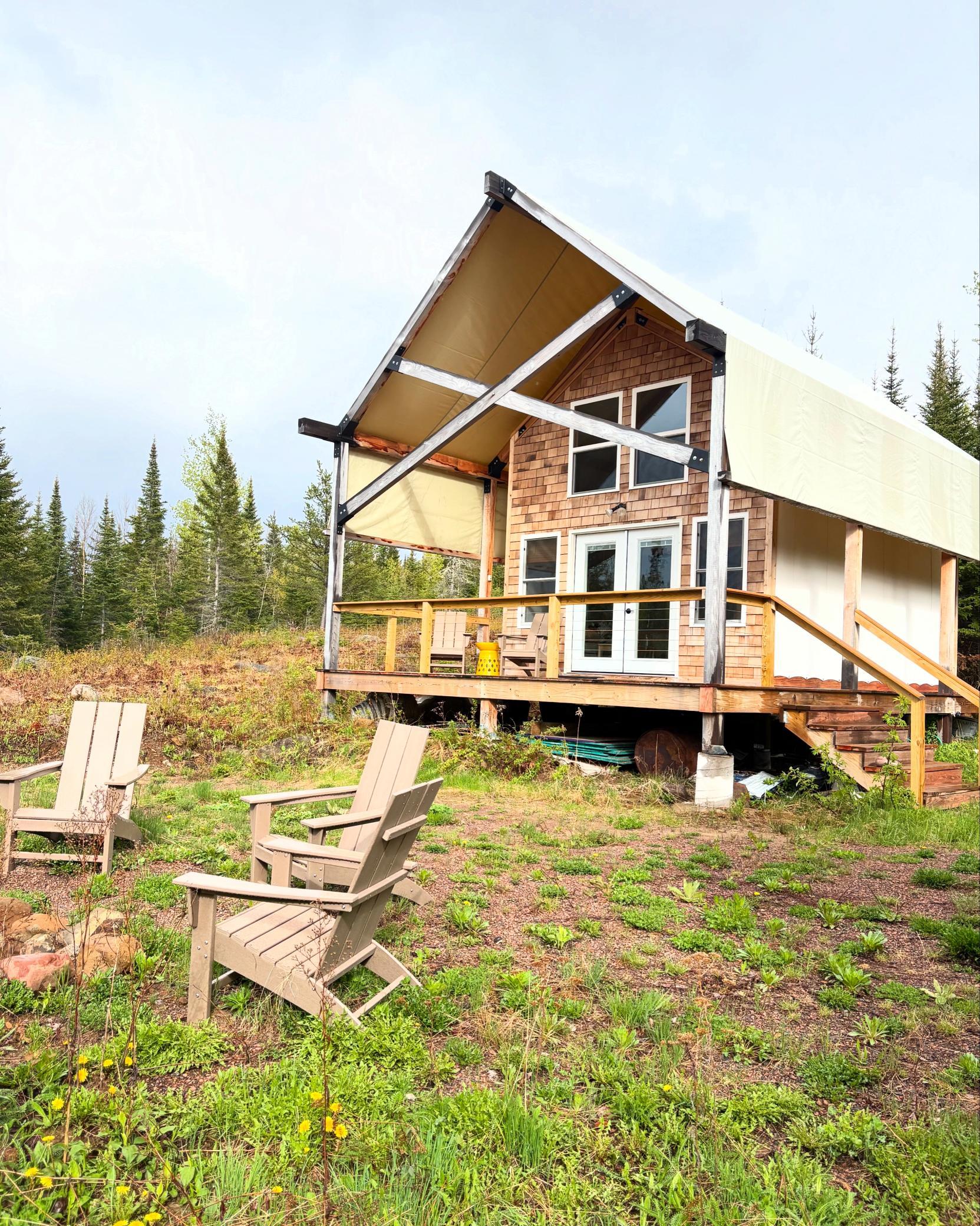 8016 Gunflint Trail — photo