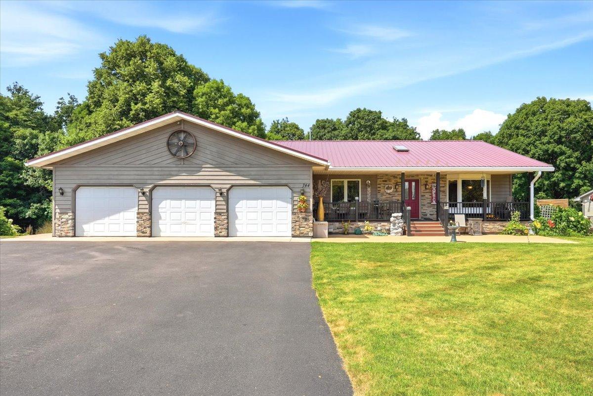 W744 Golfview Drive, Spring Valley, WI 54767 — photo 2