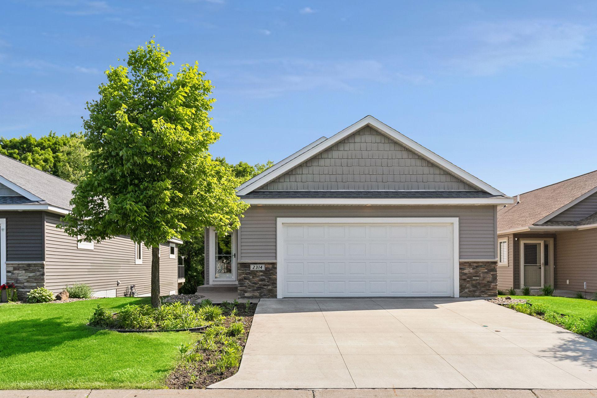 2314 Rangeview Lane — photo