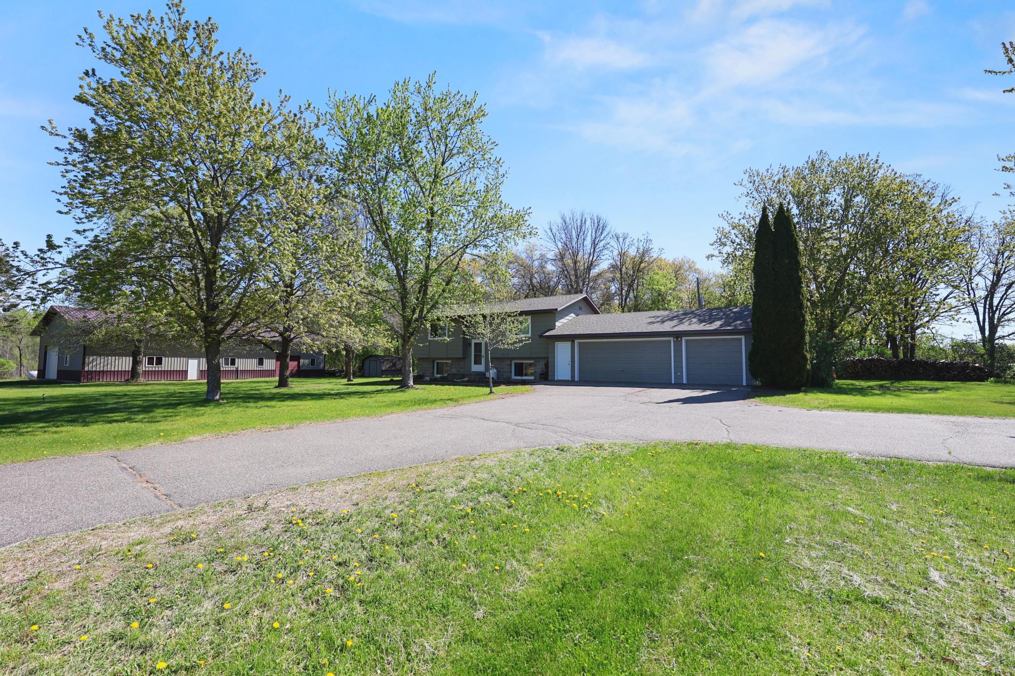 1546 Primrose Road NE — photo